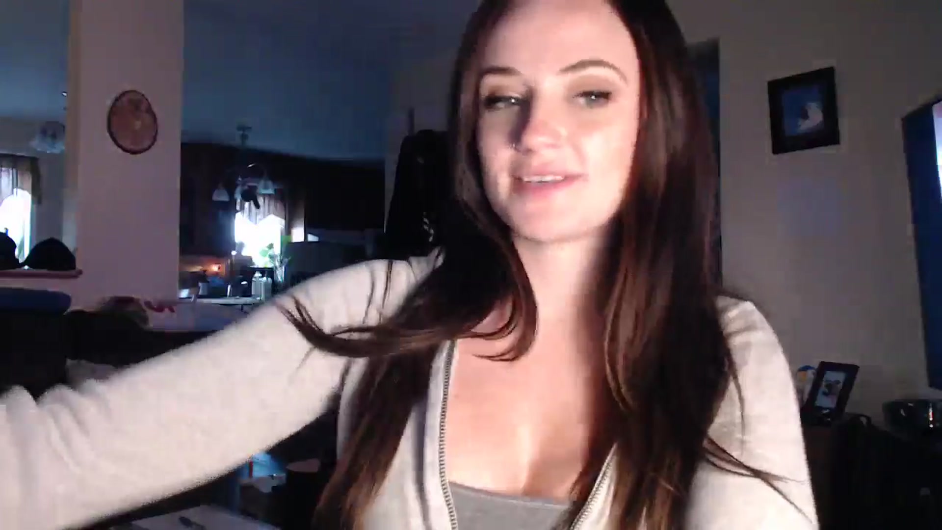 Gallery image thumbnail from JazzyBabe's myfreecams stream on, 09/14/2024, 22:26 image 3 of 20