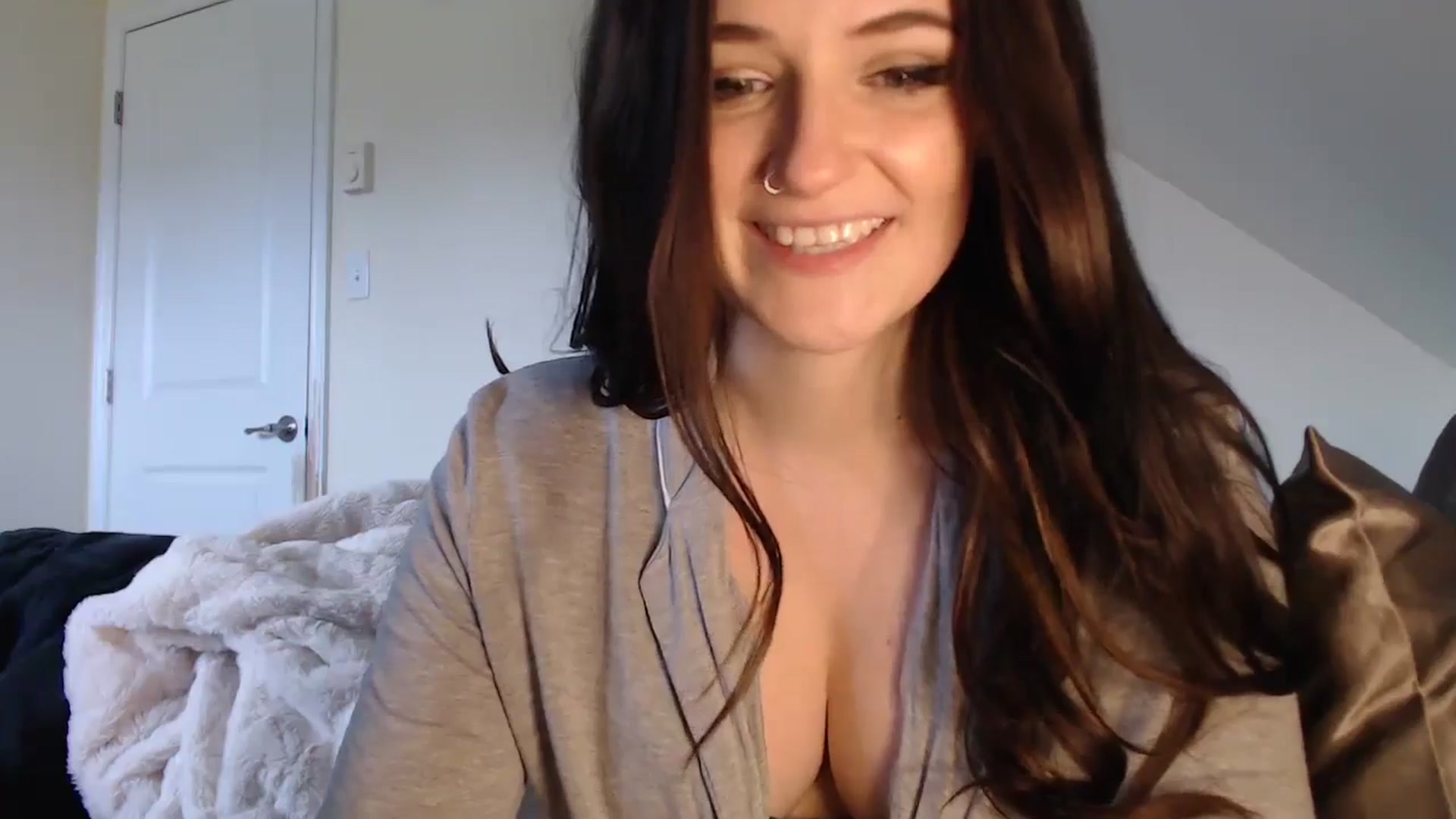 Gallery image thumbnail from JazzyBabe's myfreecams stream on, 11/29/2024, 19:35 image 8 of 20