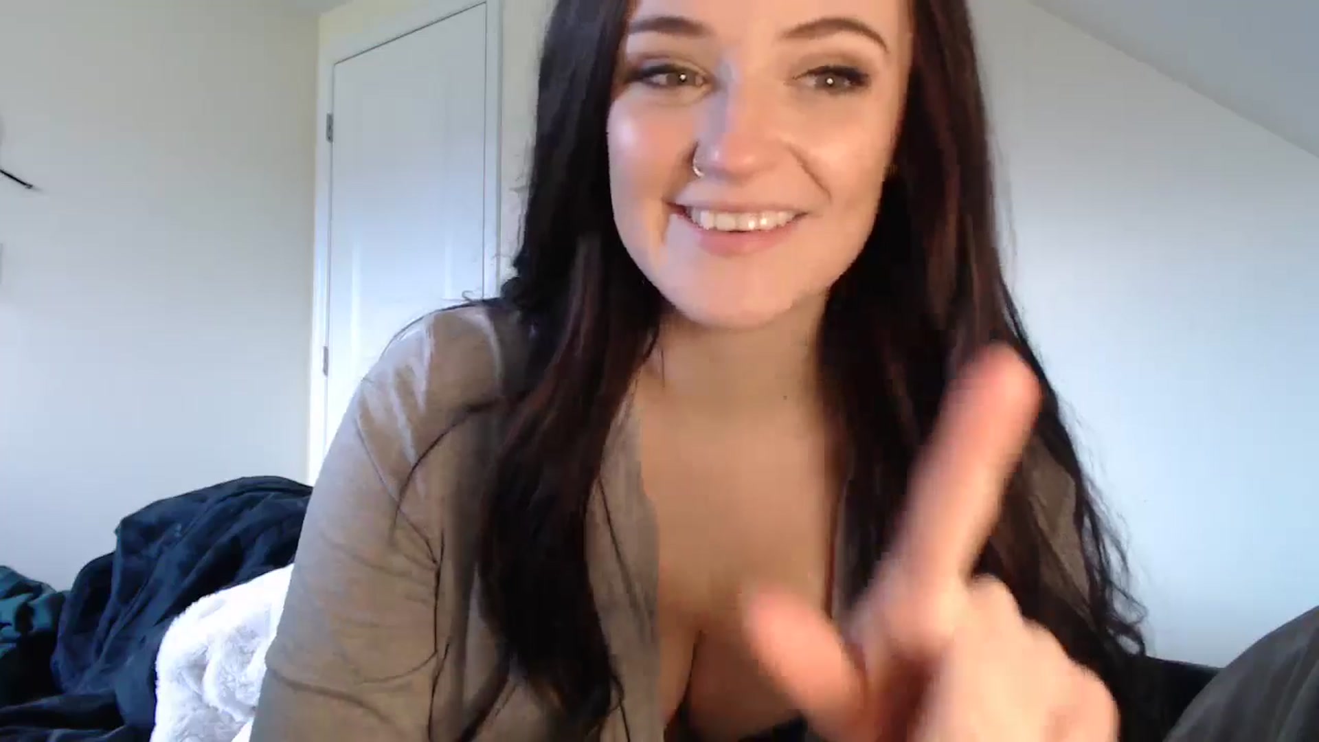 Gallery image thumbnail from JazzyBabe's myfreecams stream on, 11/29/2024, 19:35 image 13 of 20