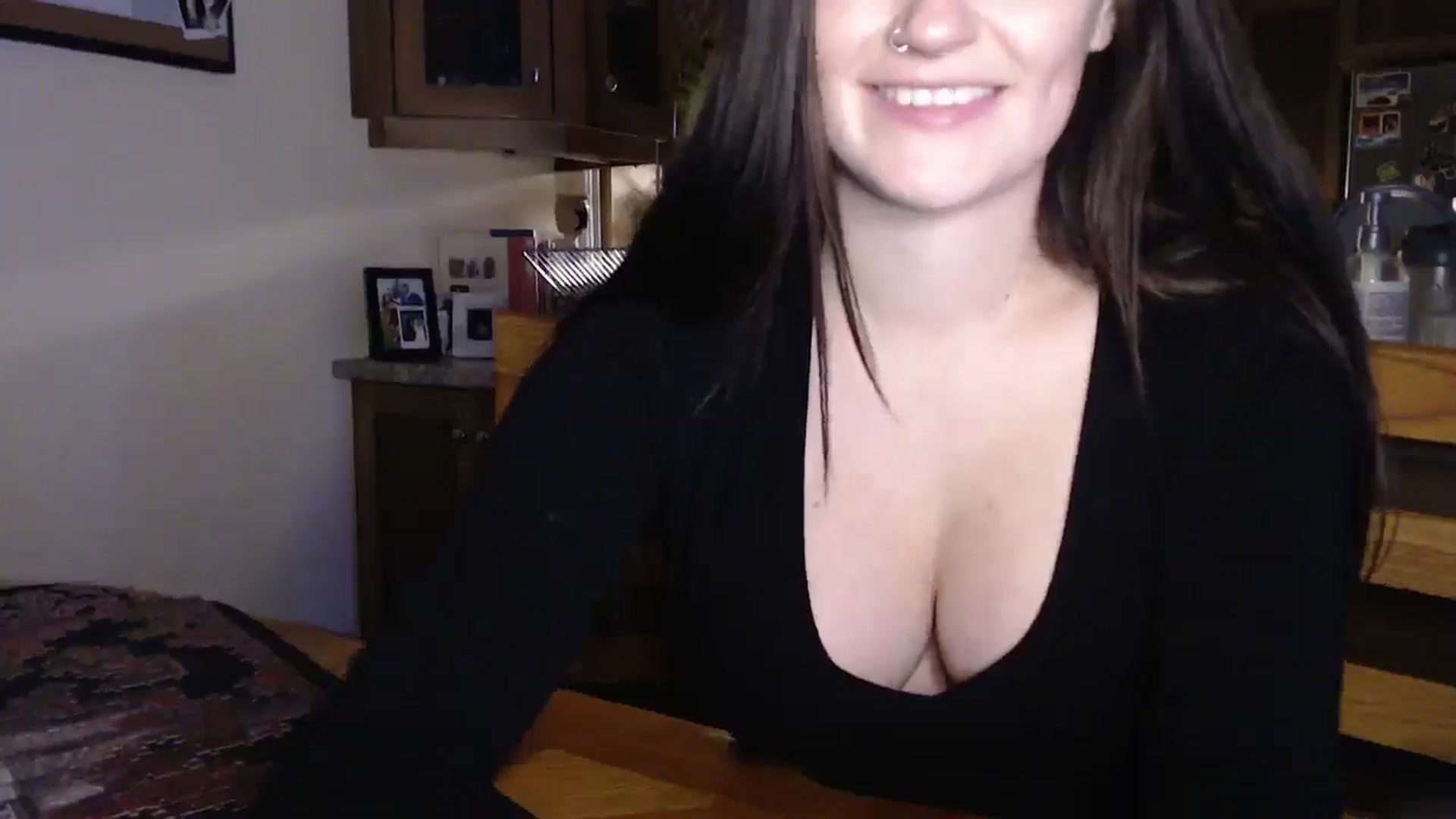 Gallery image thumbnail from JazzyBabe's myfreecams stream on, 12/05/2024, 01:57 image 5 of 20
