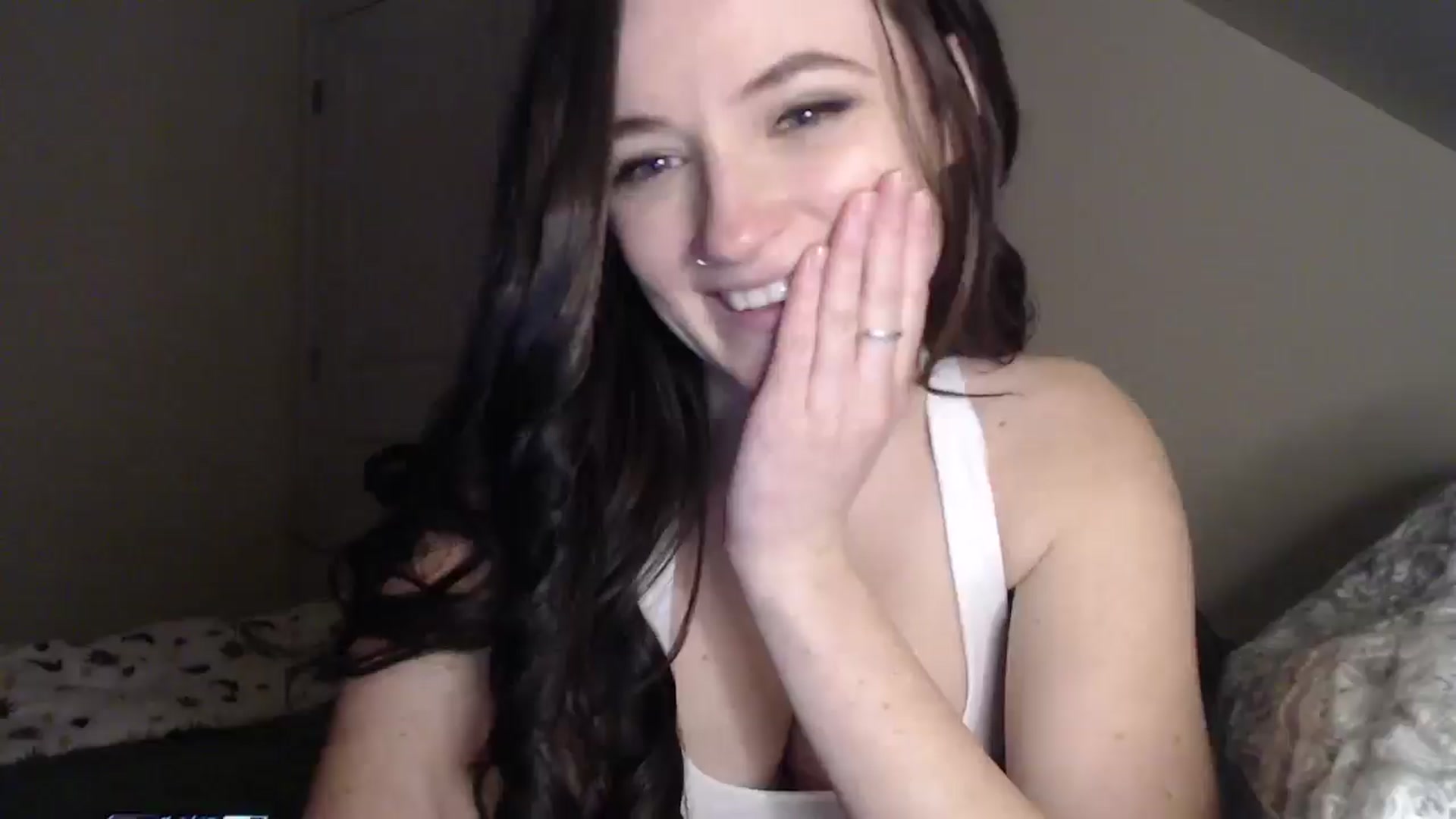 Gallery image thumbnail from JazzyBabe's myfreecams stream on, 01/12/2025, 03:26 image 16 of 20