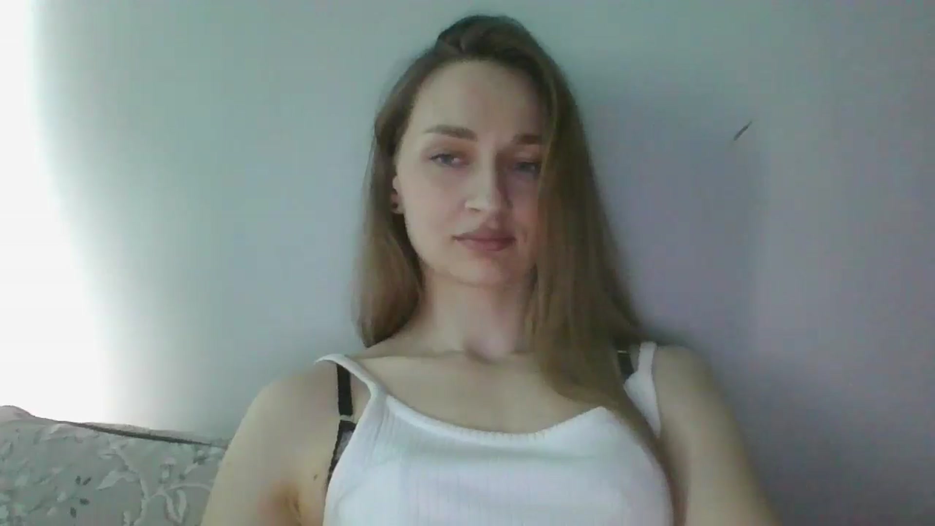 Gallery image thumbnail from JazzyBloo's myfreecams stream on, 04/15/2026, 13:21 image 10 of 20