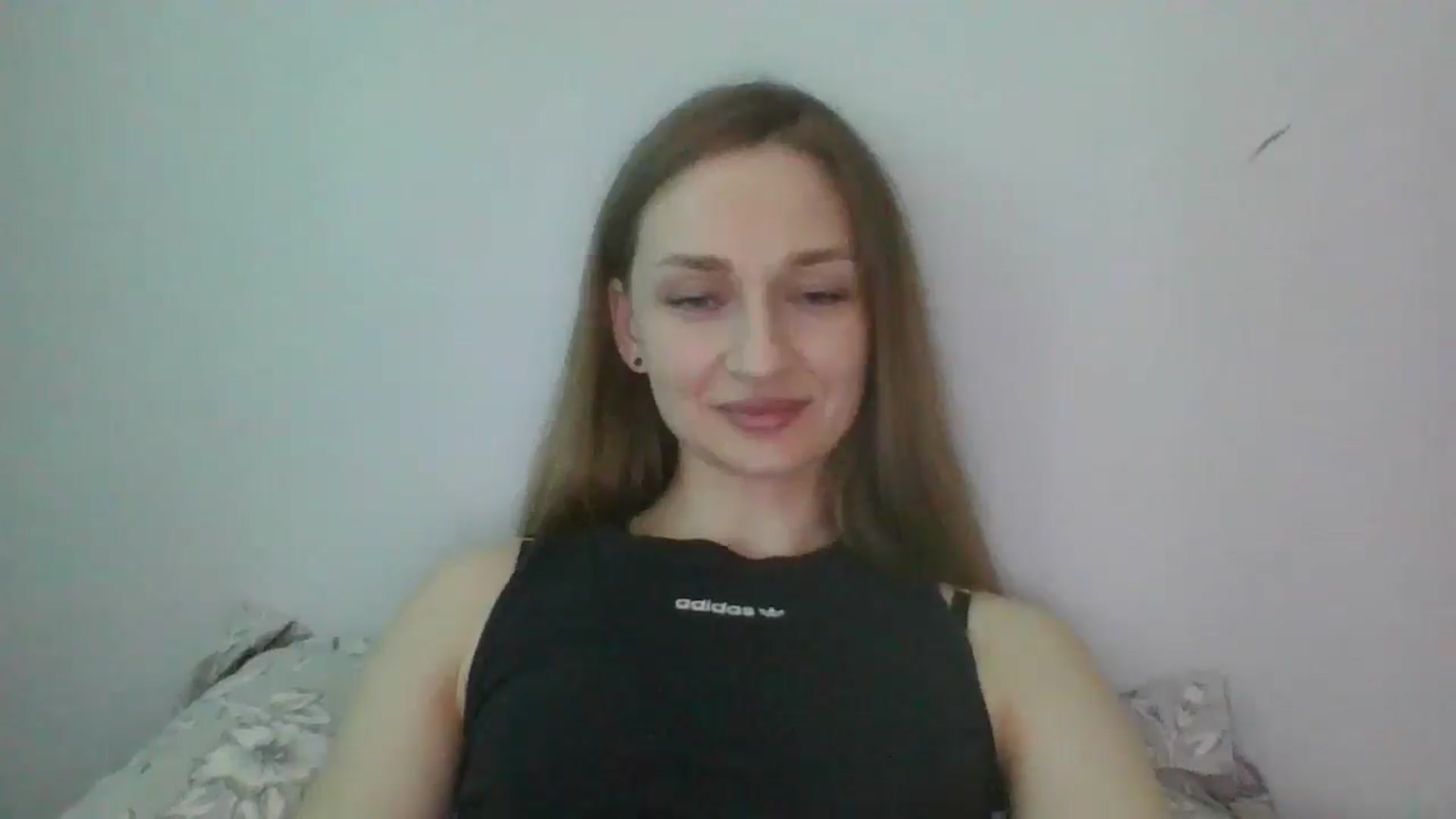 Gallery image thumbnail from JazzyBloo's myfreecams stream on, 04/20/2026, 13:26 image 19 of 20