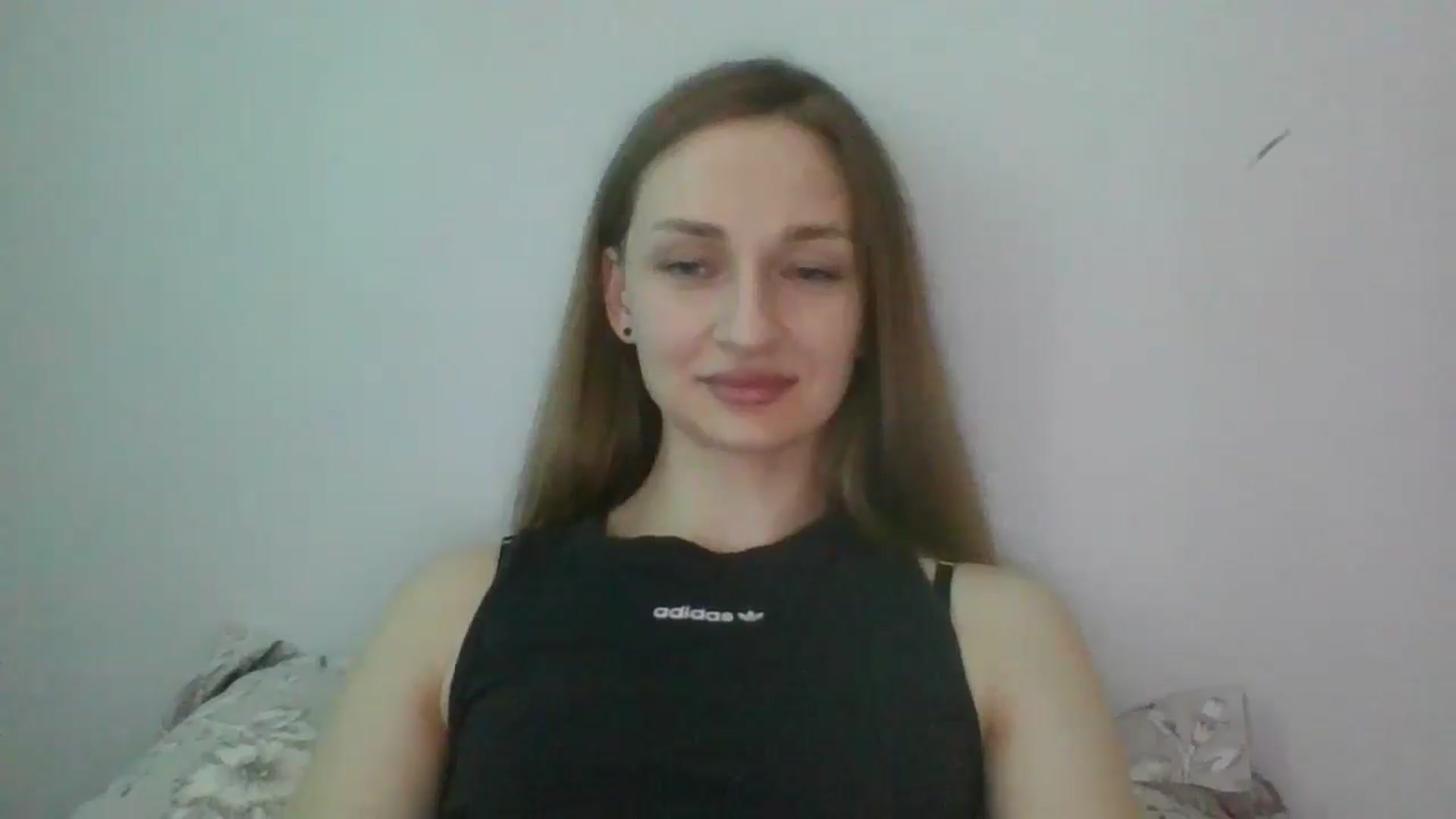Gallery image thumbnail from JazzyBloo's myfreecams stream on, 04/20/2026, 13:26 image 12 of 20