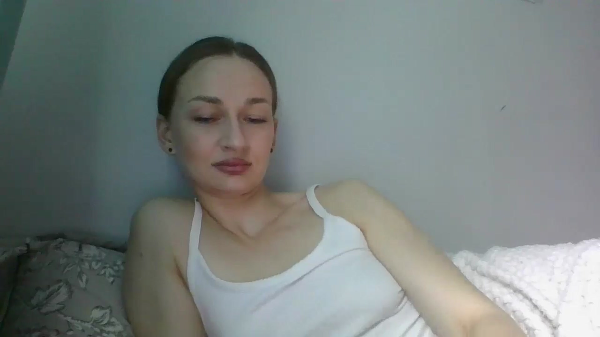 Gallery image thumbnail from JazzyBloo's myfreecams stream on, 04/21/2026, 12:24 image 20 of 20