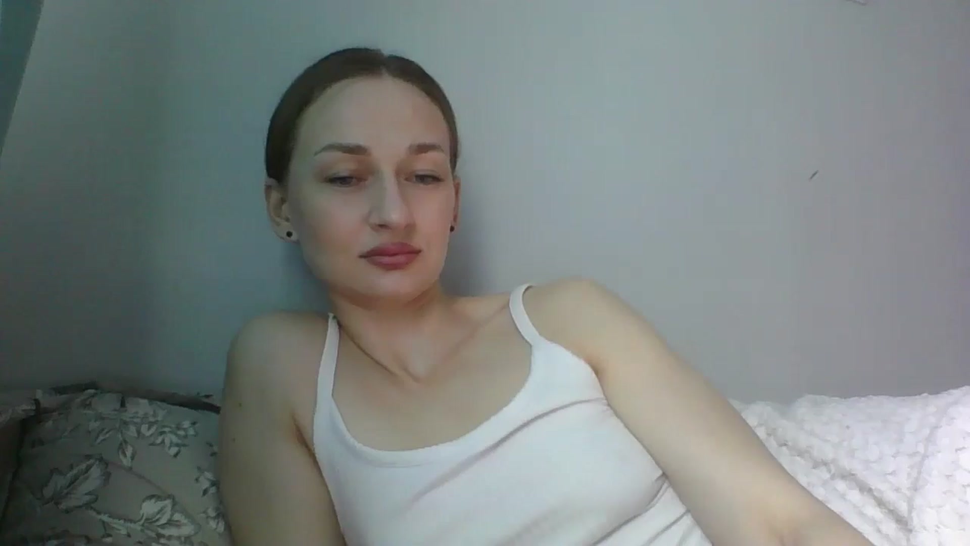 Gallery image thumbnail from JazzyBloo's myfreecams stream on, 04/21/2026, 12:24 image 8 of 20