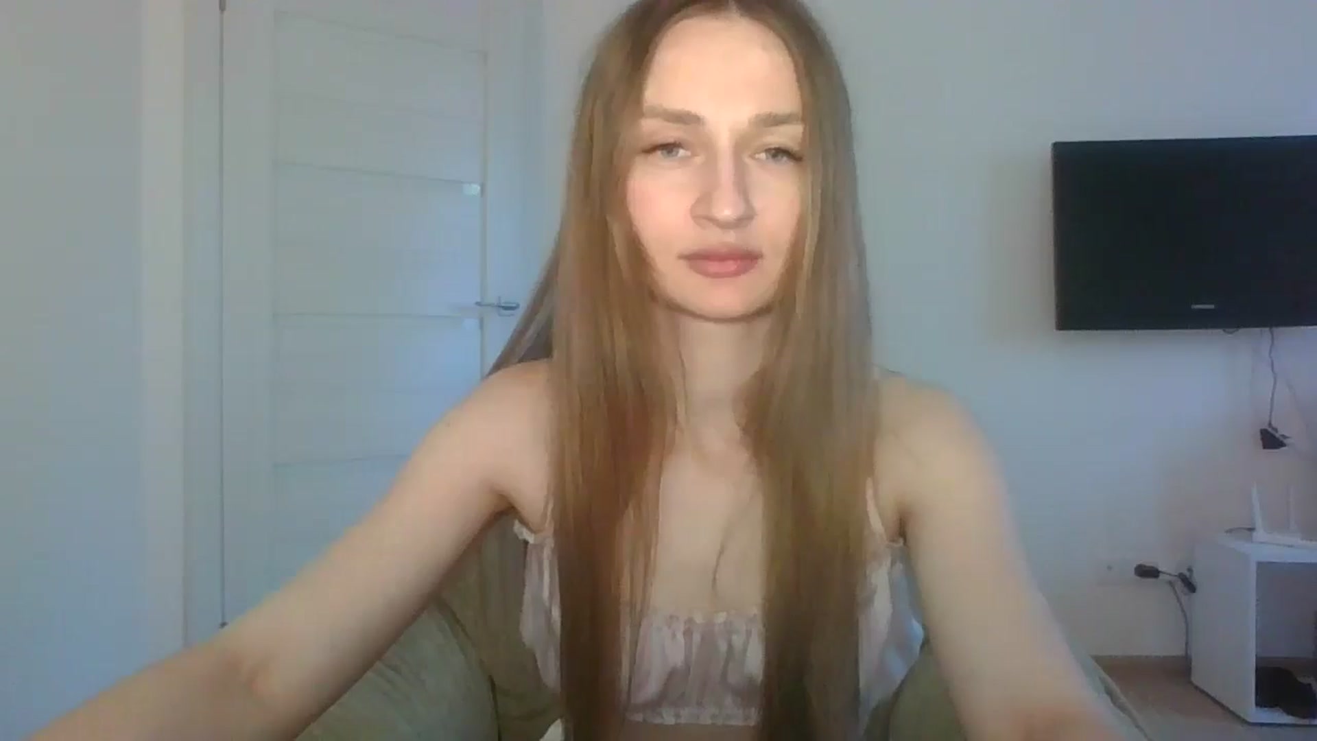 Gallery image thumbnail from JazzyBloo's myfreecams stream on, 05/03/2026, 15:34 image 12 of 20