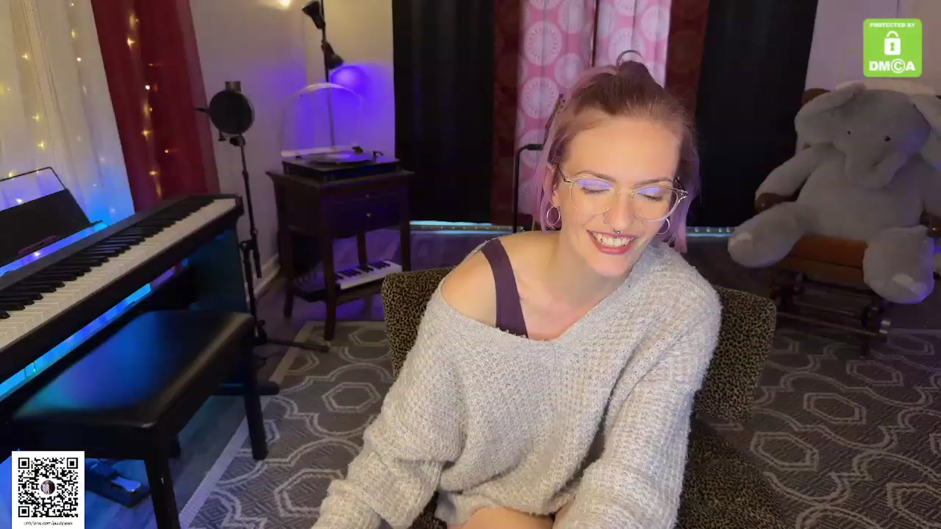 Gallery image thumbnail from Jazzyjean's myfreecams stream on, 02/11/2024, 18:40 image 3 of 20