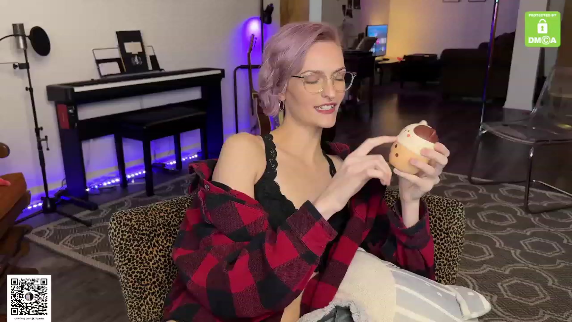 Gallery image thumbnail from Jazzyjean's myfreecams stream on, 02/15/2024, 15:45 image 3 of 20