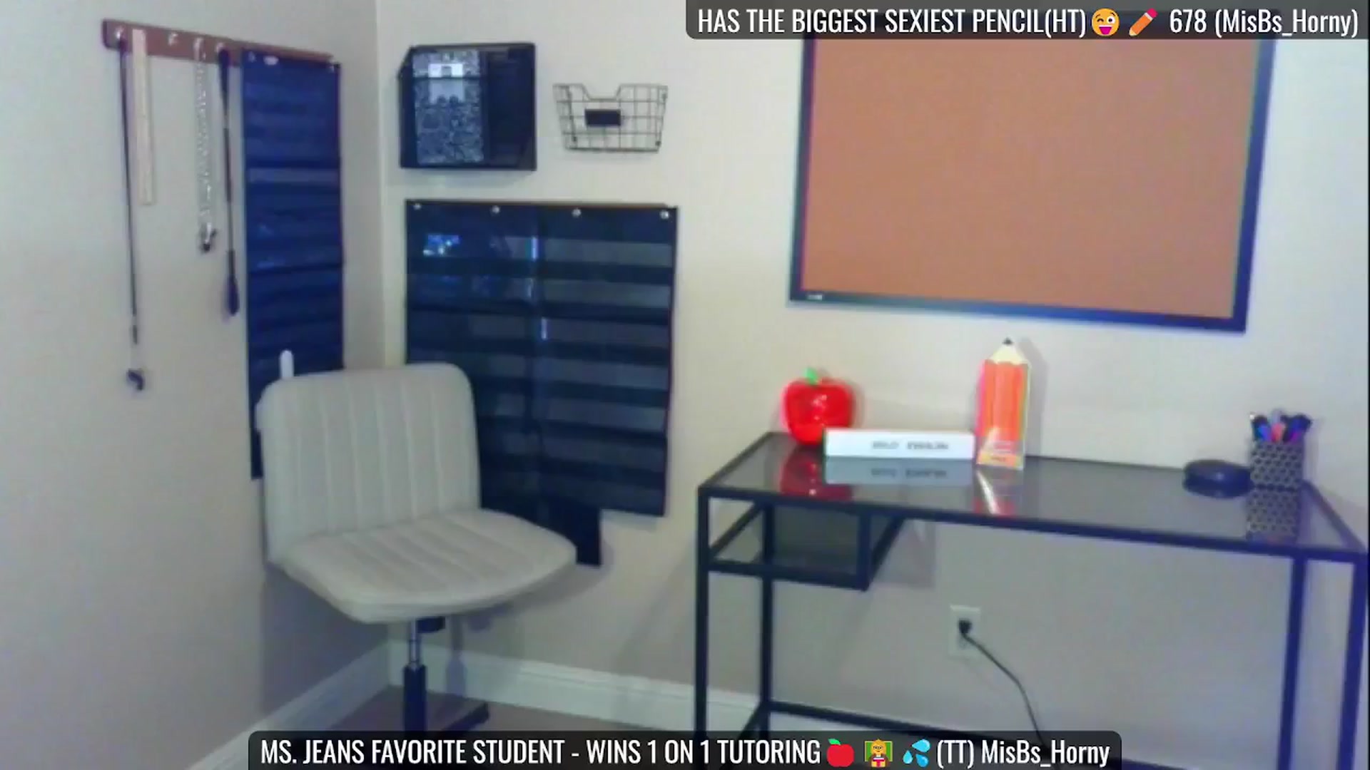 Gallery image thumbnail from JeansOnFire_'s myfreecams stream on, 08/10/2024, 13:25 image 2 of 20