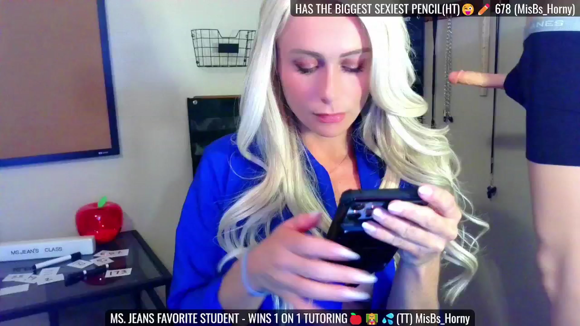 Gallery image thumbnail from JeansOnFire_'s myfreecams stream on, 08/10/2024, 16:19 image 20 of 20