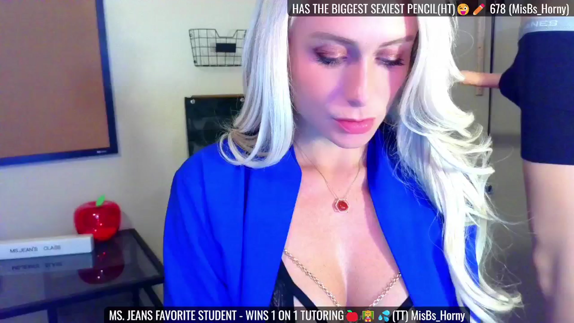 Gallery image thumbnail from JeansOnFire_'s myfreecams stream on, 08/10/2024, 16:58 image 17 of 20