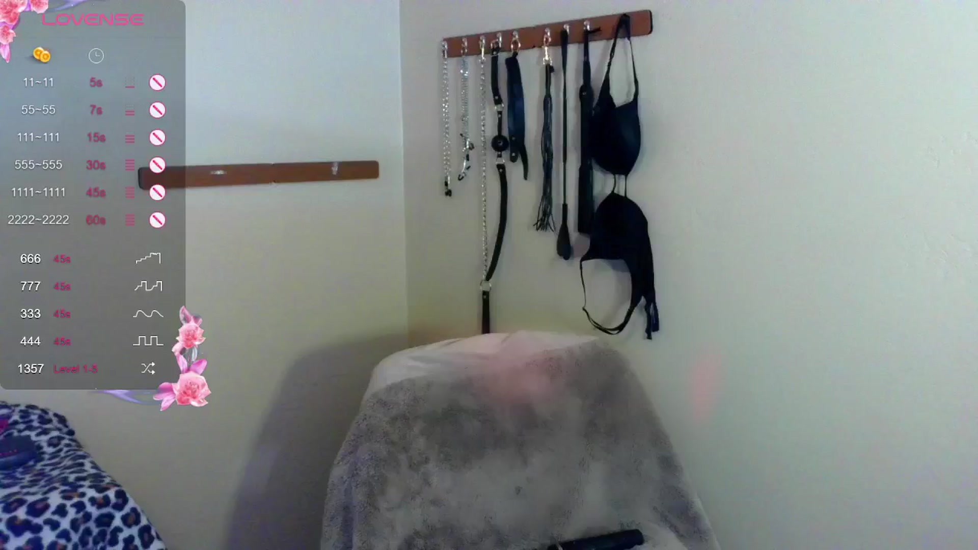 Gallery image thumbnail from JeansOnFire_'s myfreecams stream on, 08/11/2024, 24:02 image 10 of 20
