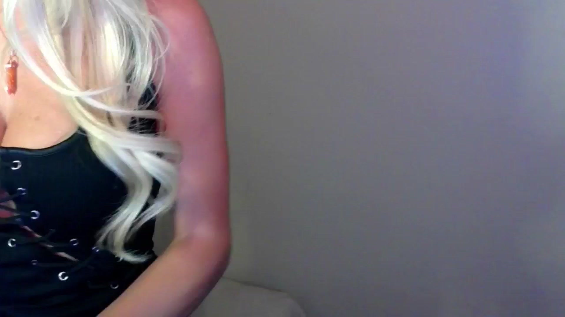 Gallery image thumbnail from JeansOnFire_'s myfreecams stream on, 09/07/2024, 14:13 image 2 of 20