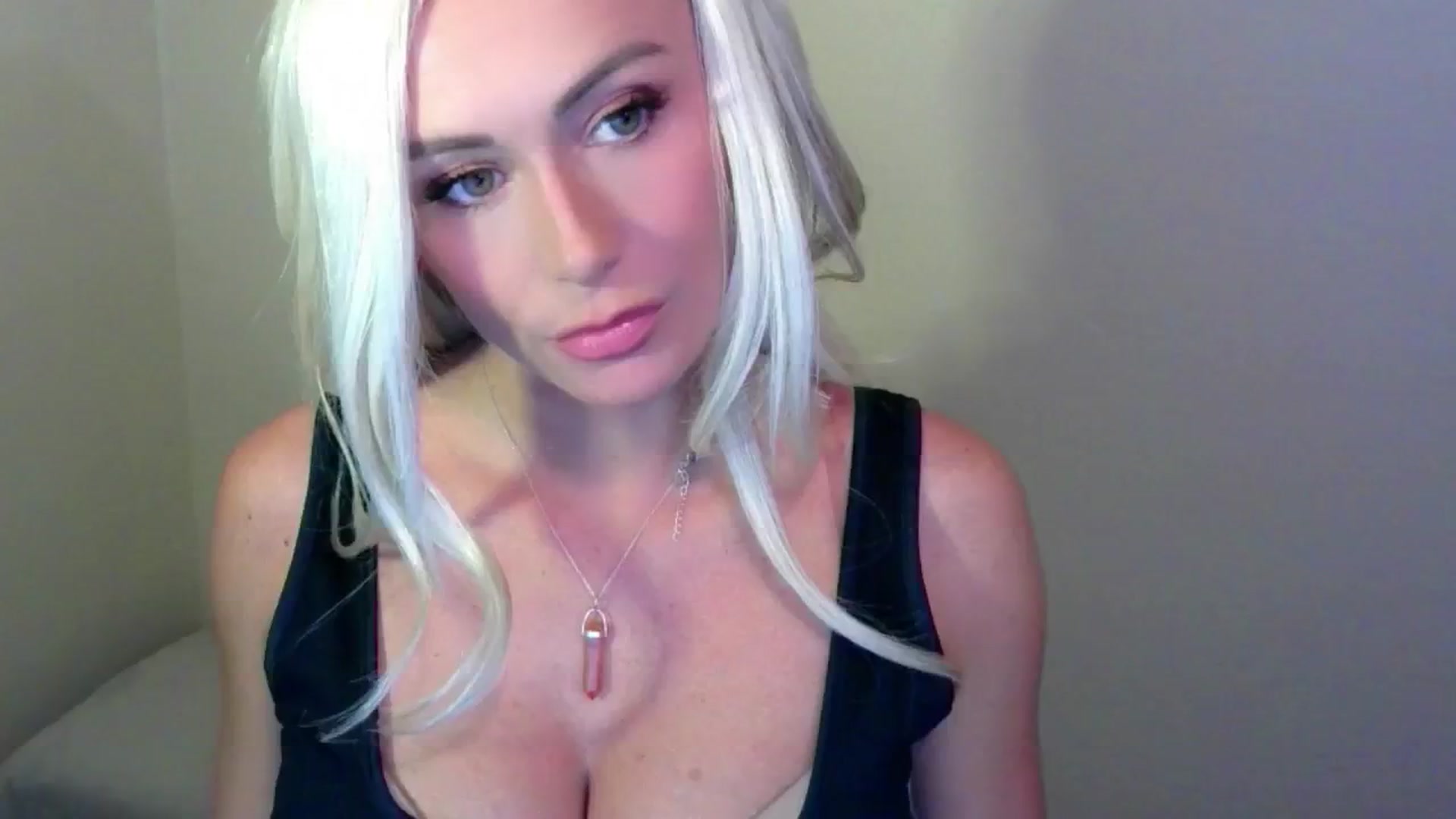 Gallery image thumbnail from JeansOnFire_'s myfreecams stream on, 09/07/2024, 14:13 image 13 of 20