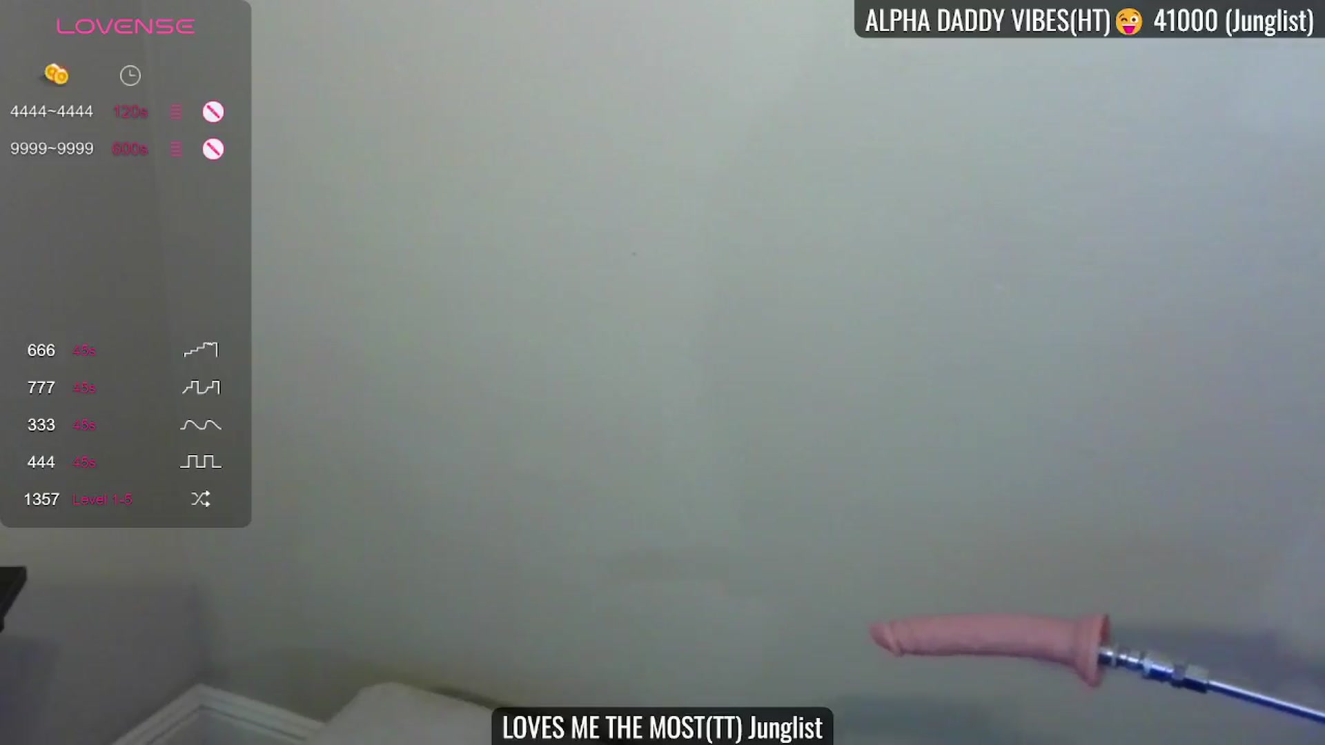 Gallery image thumbnail from JeansOnFire_'s myfreecams stream on, 09/07/2024, 22:02 image 12 of 20