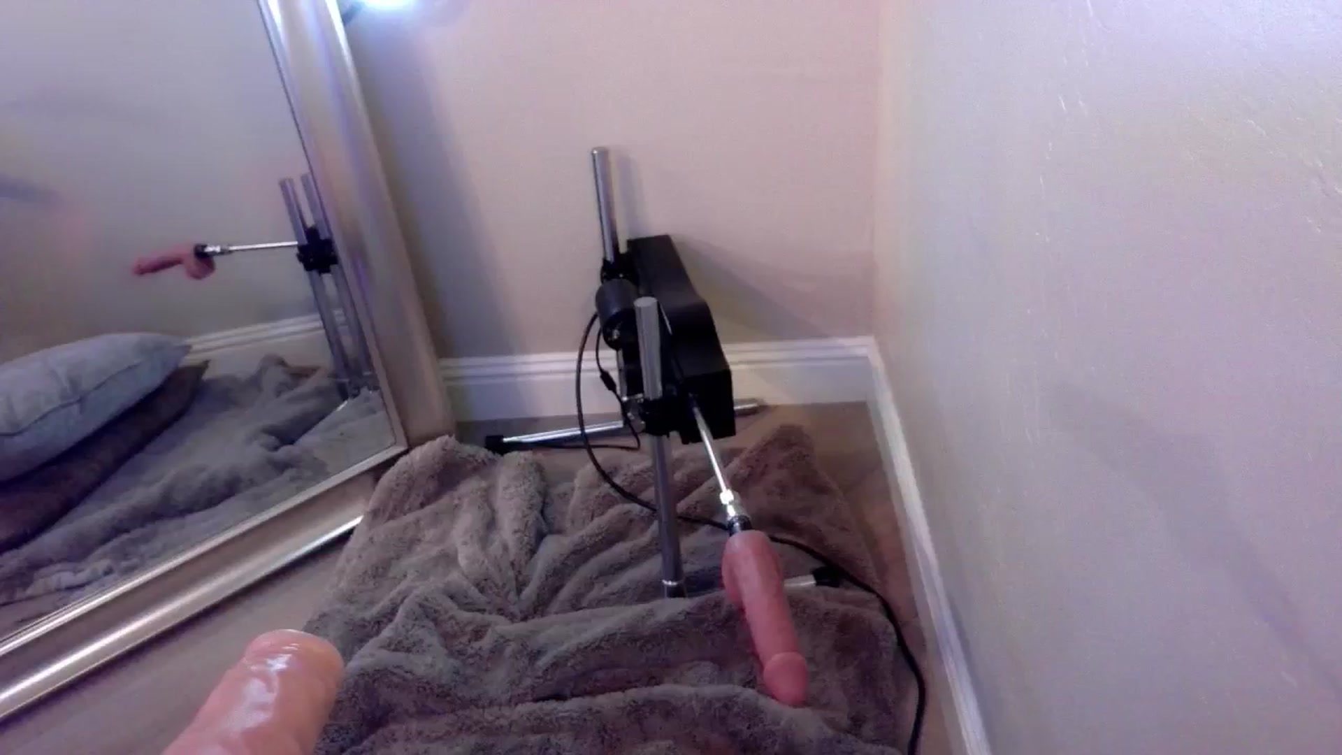 Gallery image thumbnail from JeansOnFire_'s myfreecams stream on, 09/10/2024, 02:42 image 1 of 20