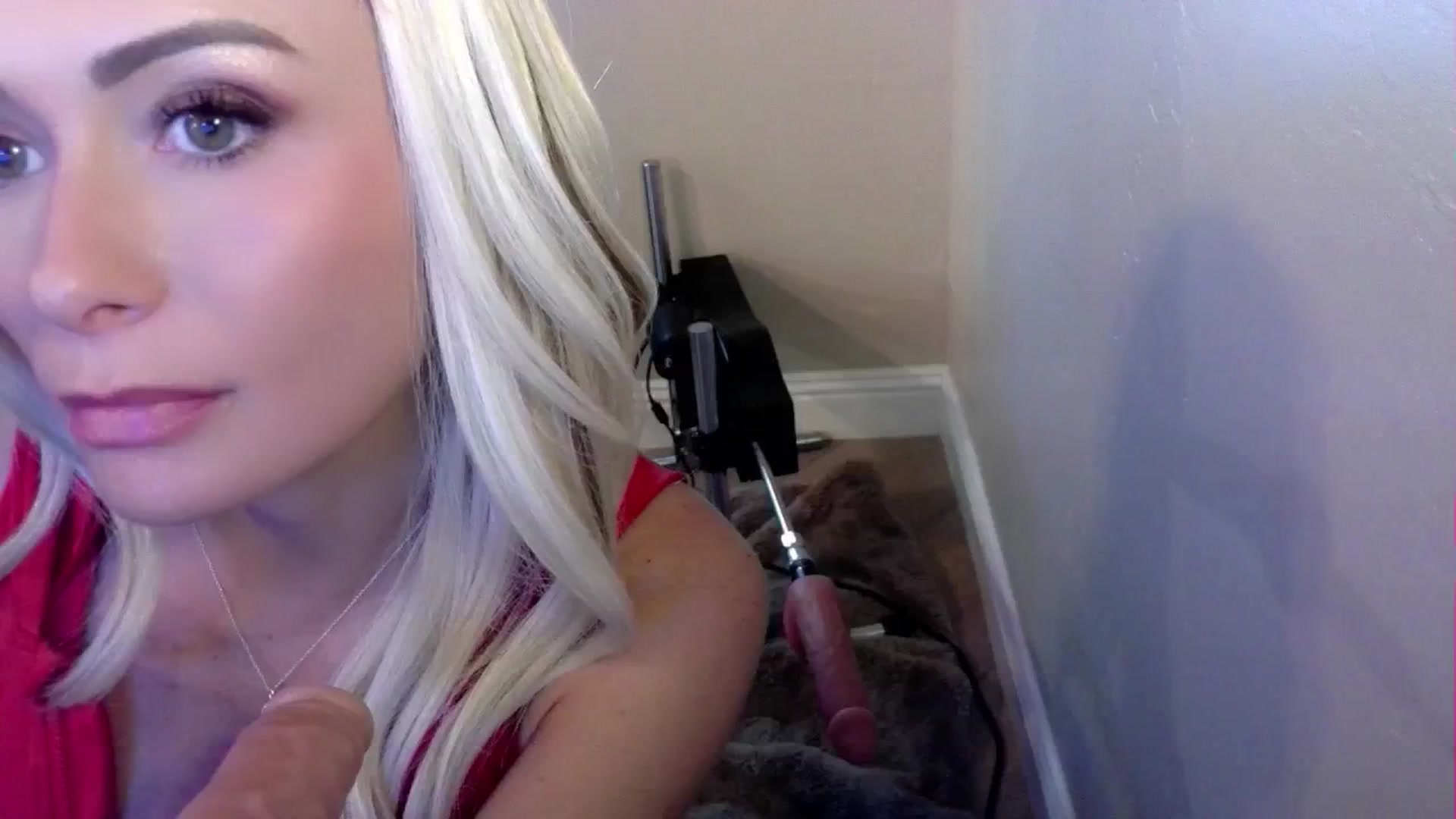 Gallery image thumbnail from JeansOnFire_'s myfreecams stream on, 09/10/2024, 02:42 image 6 of 20