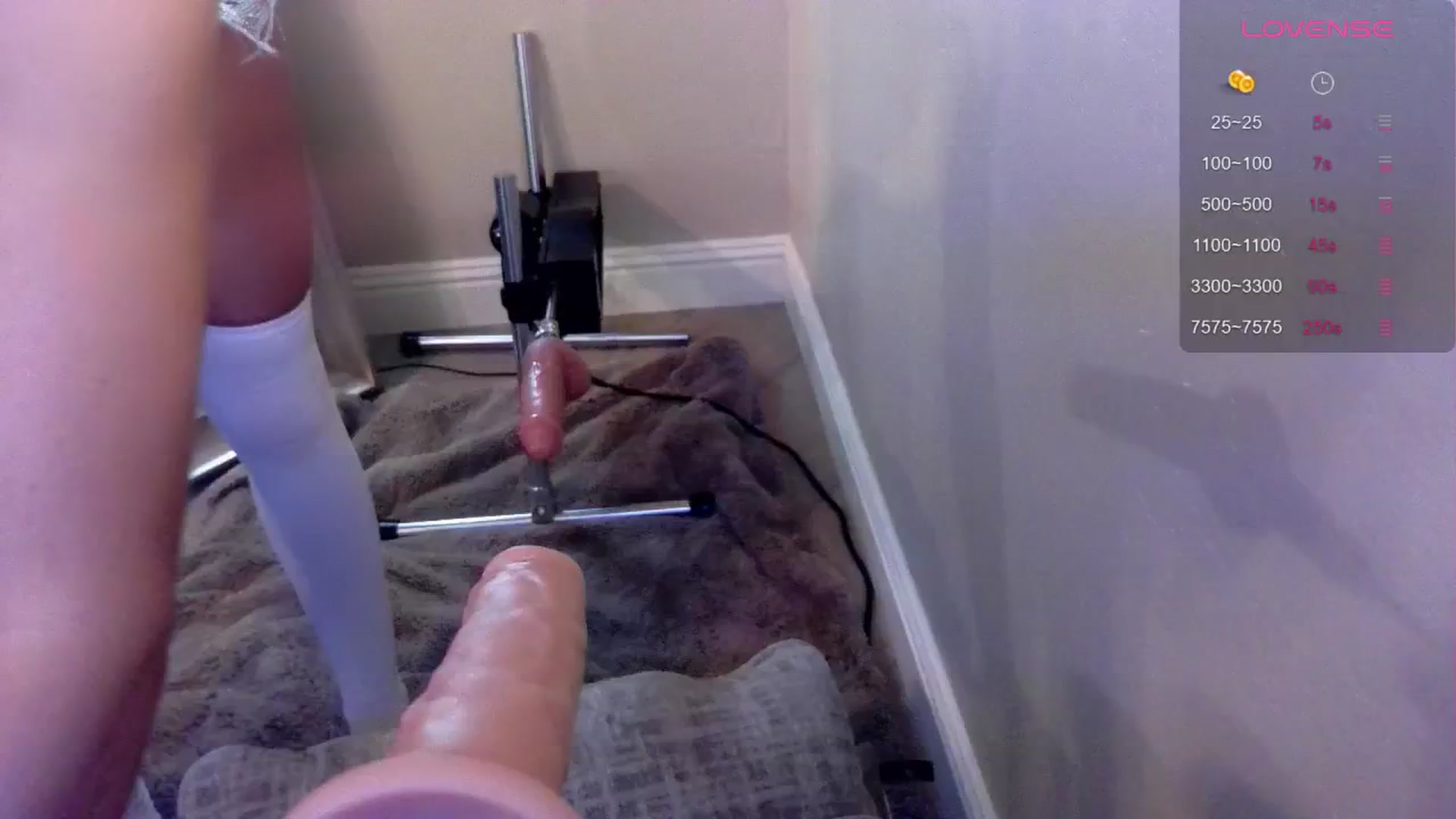 Gallery image thumbnail from JeansOnFire_'s myfreecams stream on, 09/10/2024, 04:05 image 3 of 20