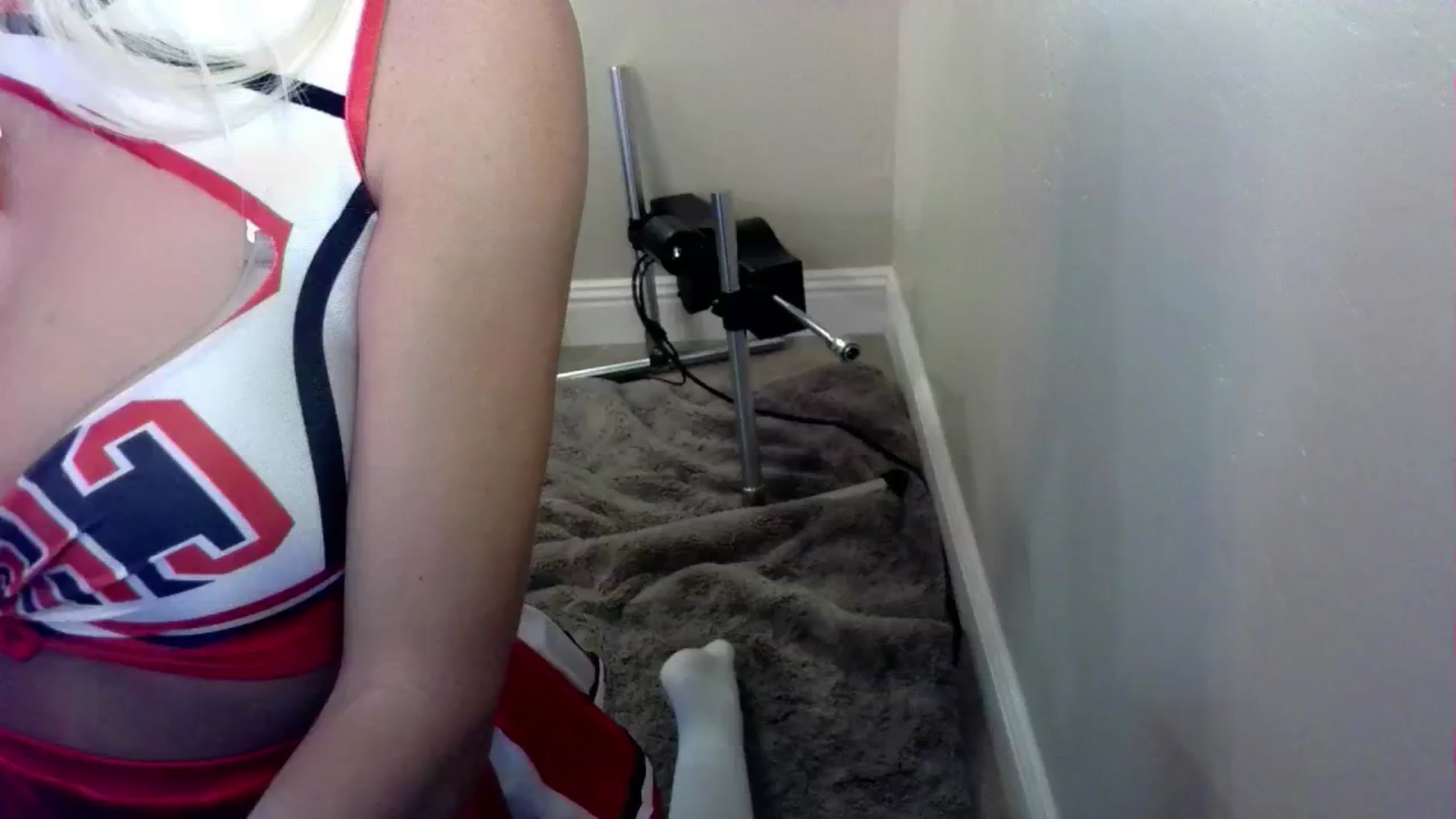 Gallery image thumbnail from JeansOnFire_'s myfreecams stream on, 09/14/2024, 23:27 image 2 of 20