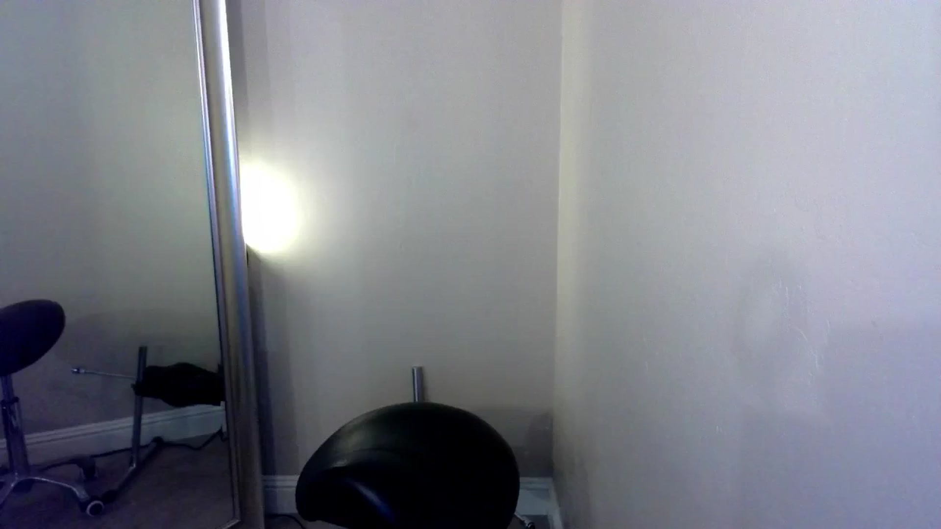 Gallery image thumbnail from JeansOnFire_'s myfreecams stream on, 09/21/2024, 18:18 image 8 of 20