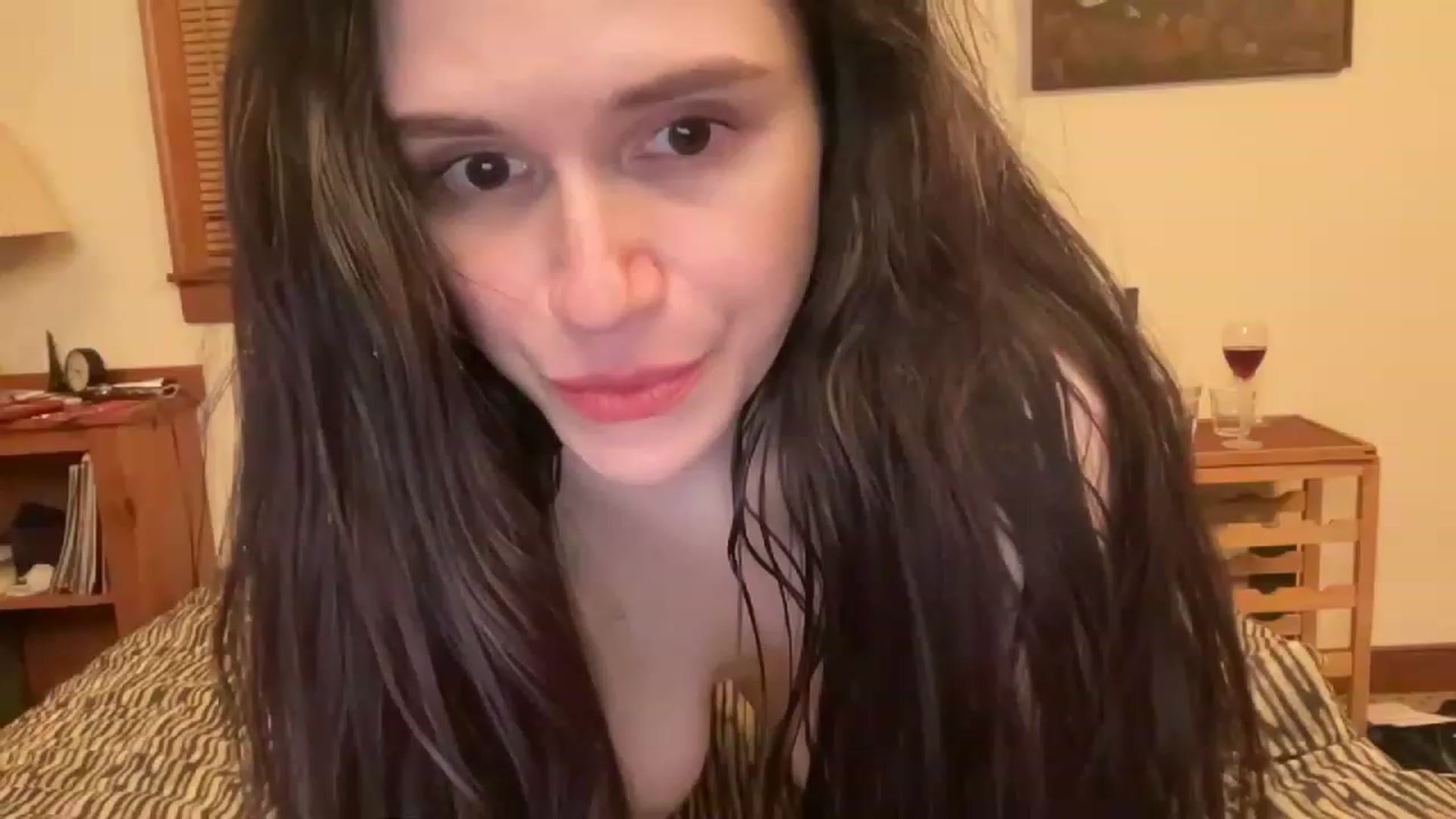 Gallery image thumbnail from JediDropout's myfreecams stream on, 12/11/2022, 10:22 image 15 of 20