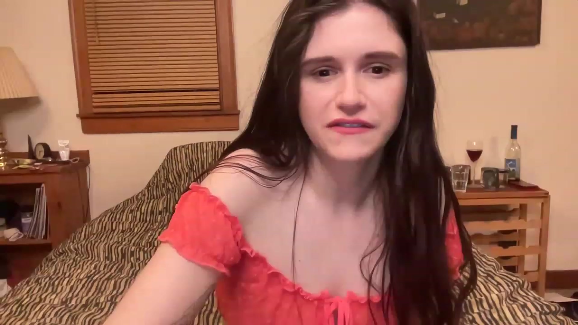 Gallery image thumbnail from JediDropout's myfreecams stream on, 12/12/2022, 07:22 image 14 of 20