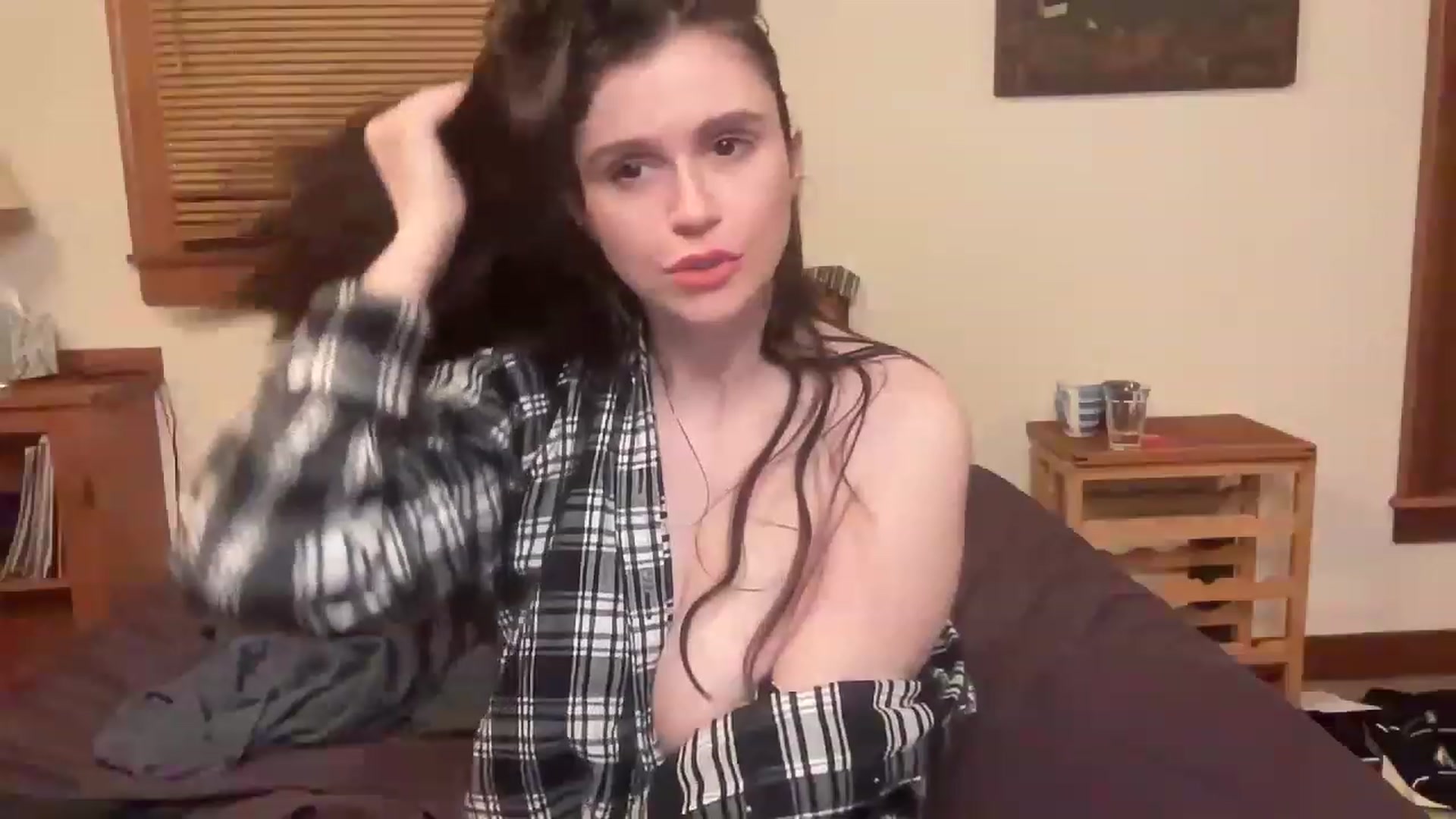 Gallery image thumbnail from JediDropout's myfreecams stream on, 01/01/2023, 09:30 image 17 of 20