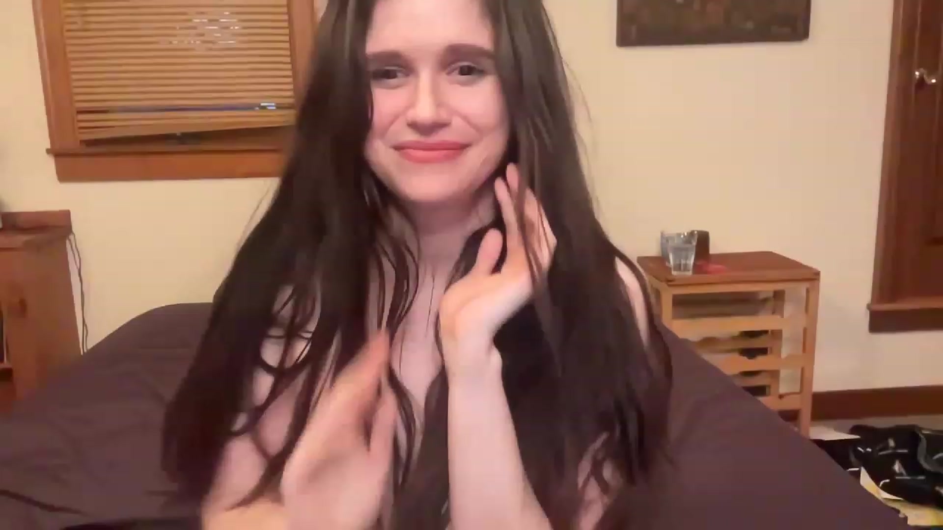 Gallery image thumbnail from JediDropout's myfreecams stream on, 01/01/2023, 12:43 image 20 of 20
