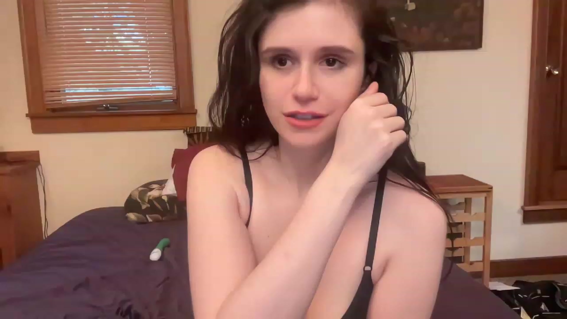 Gallery image thumbnail from JediDropout's myfreecams stream on, 01/01/2023, 15:12 image 7 of 20