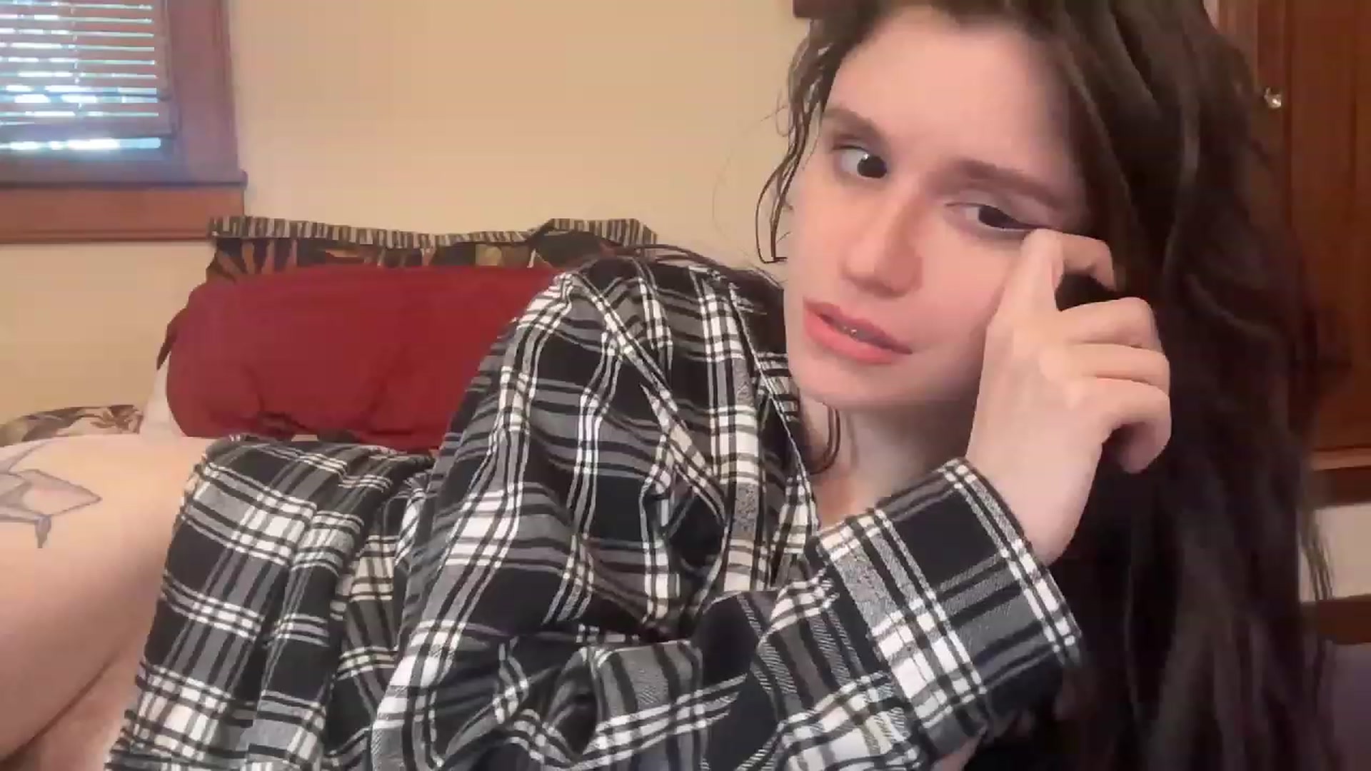Gallery image thumbnail from JediDropout's myfreecams stream on, 01/01/2023, 17:58 image 16 of 20