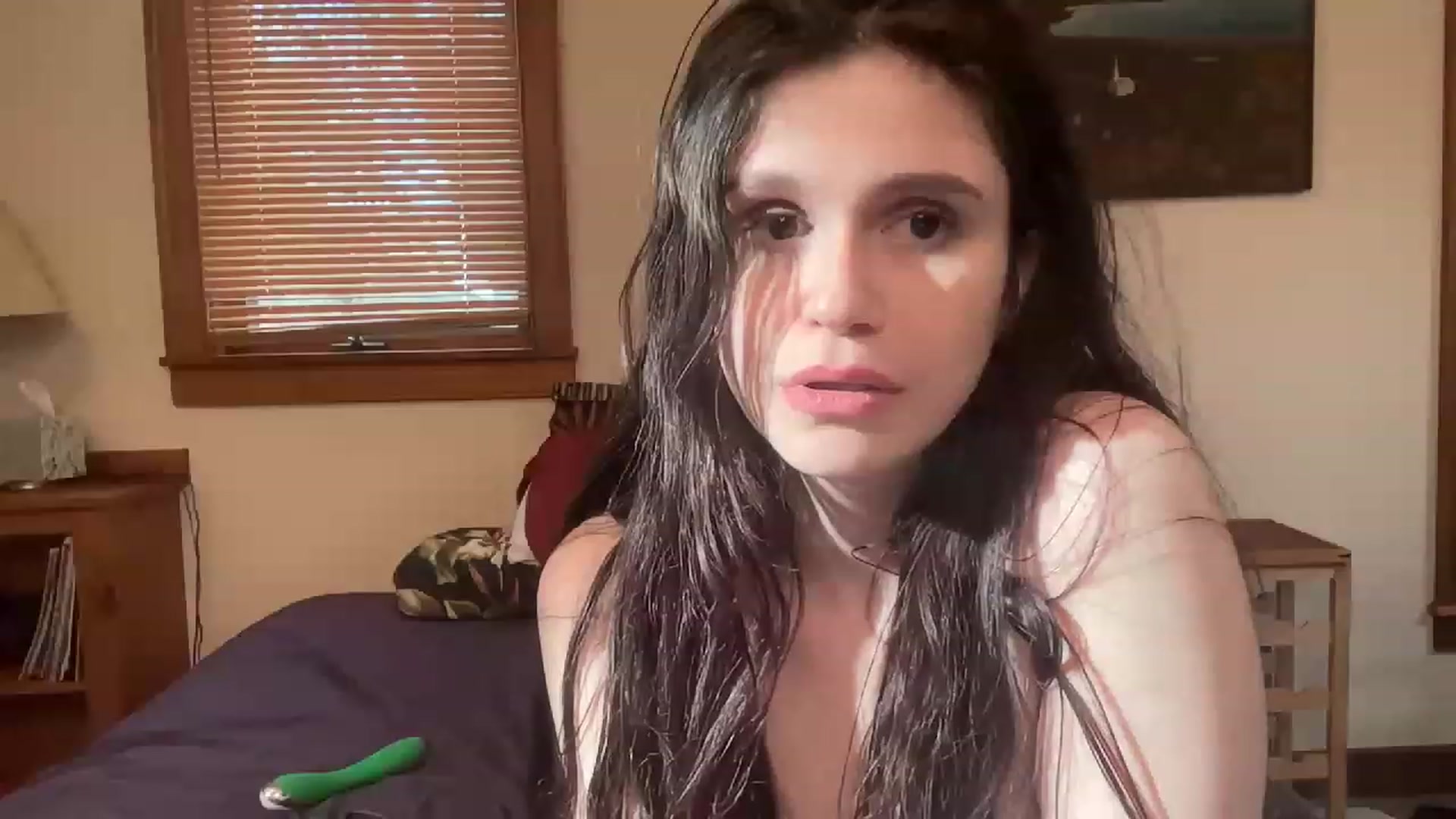 Gallery image thumbnail from JediDropout's myfreecams stream on, 01/01/2023, 17:58 image 12 of 20