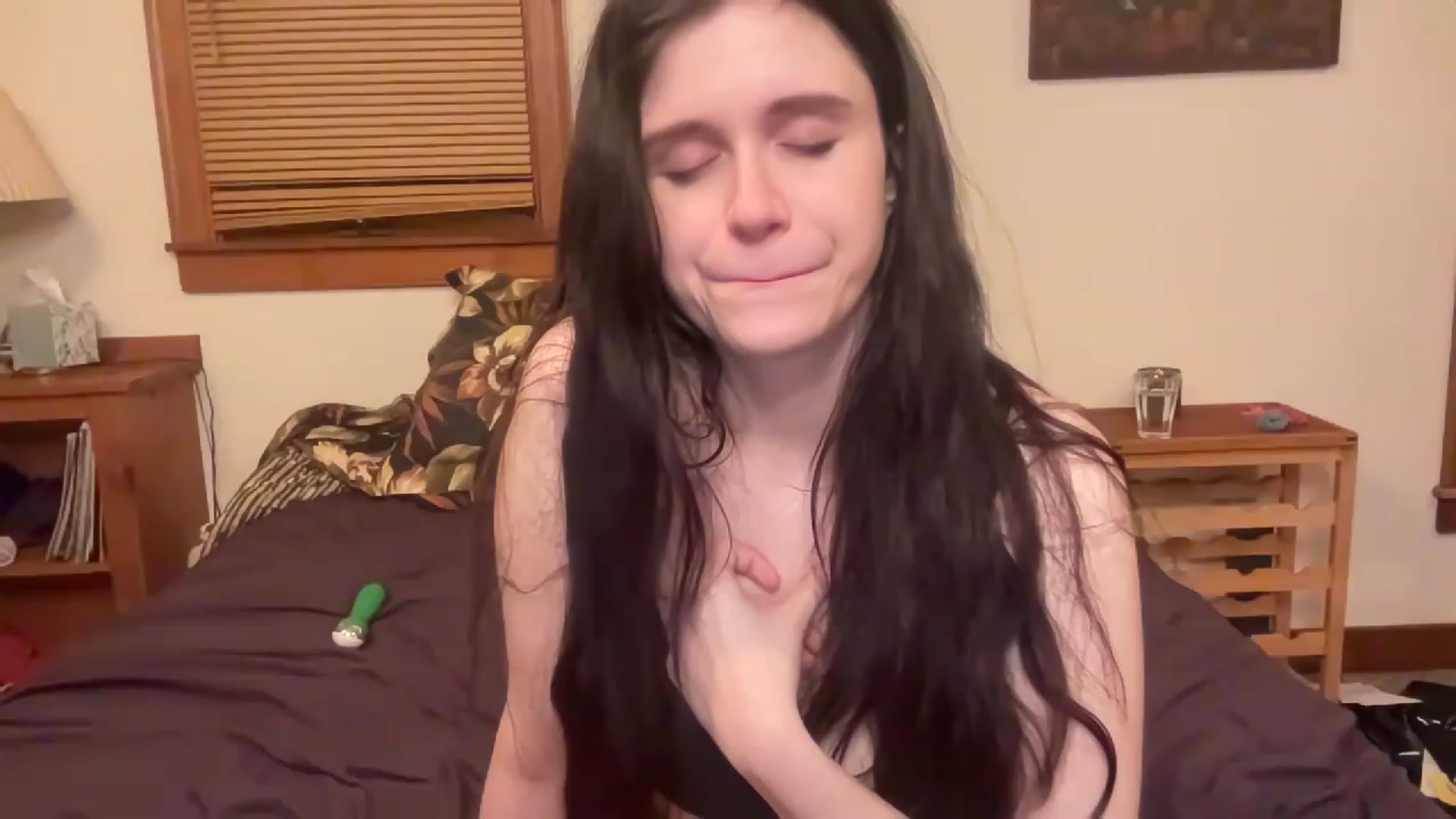 Gallery image thumbnail from JediDropout's myfreecams stream on, 01/03/2023, 05:56 image 18 of 20