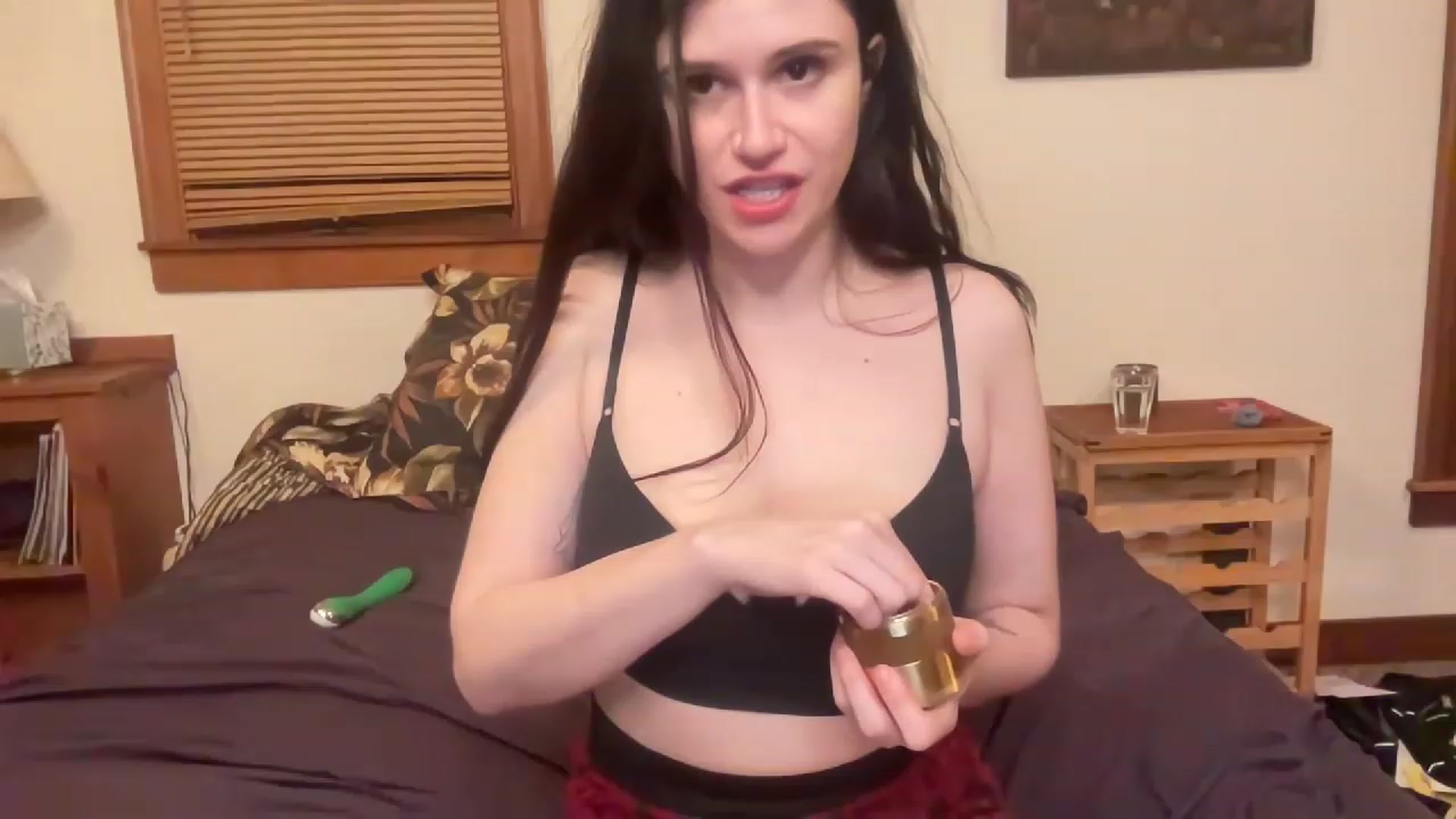 Gallery image thumbnail from JediDropout's myfreecams stream on, 01/03/2023, 05:56 image 19 of 20