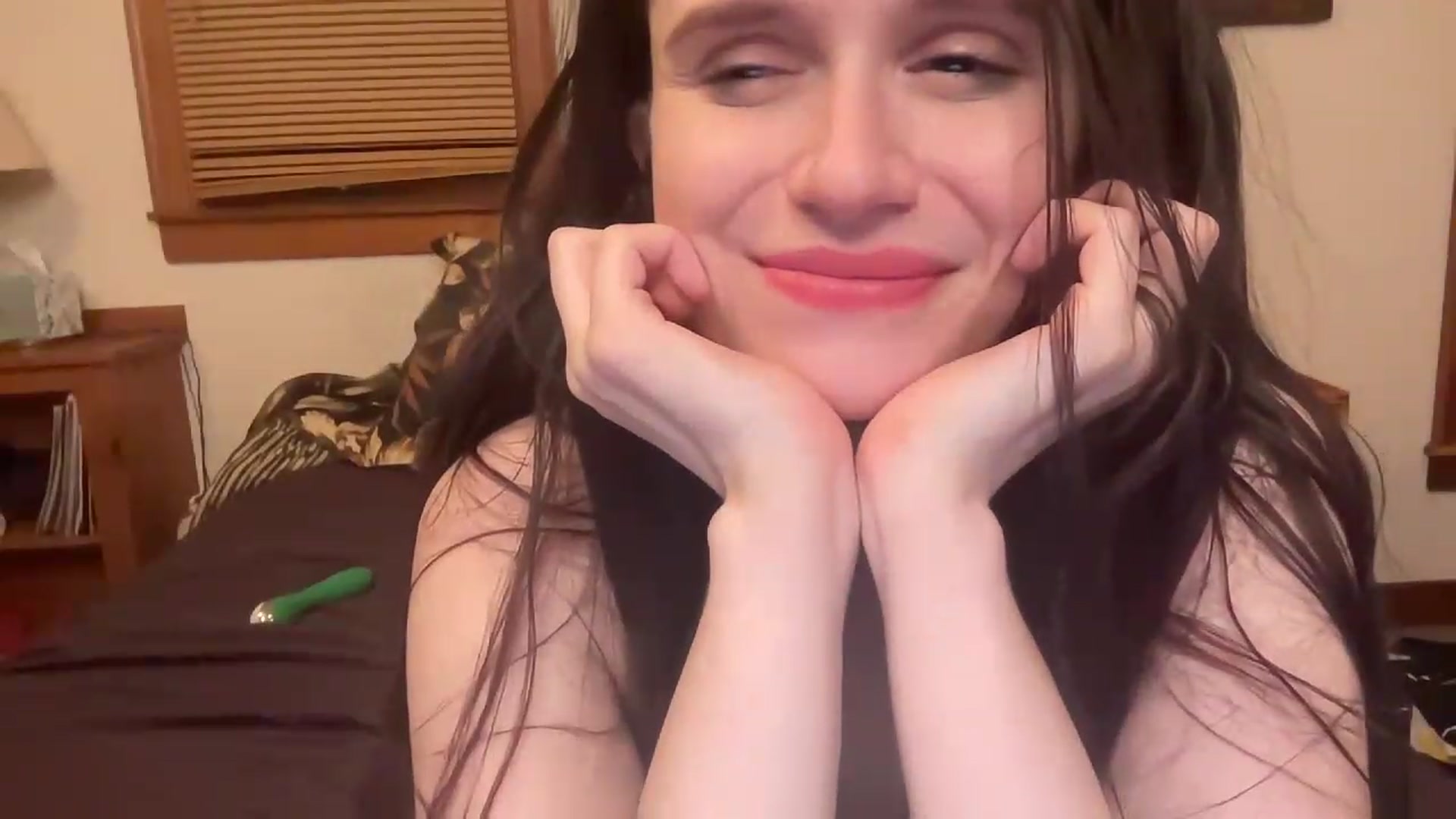 Gallery image thumbnail from JediDropout's myfreecams stream on, 01/03/2023, 05:56 image 20 of 20