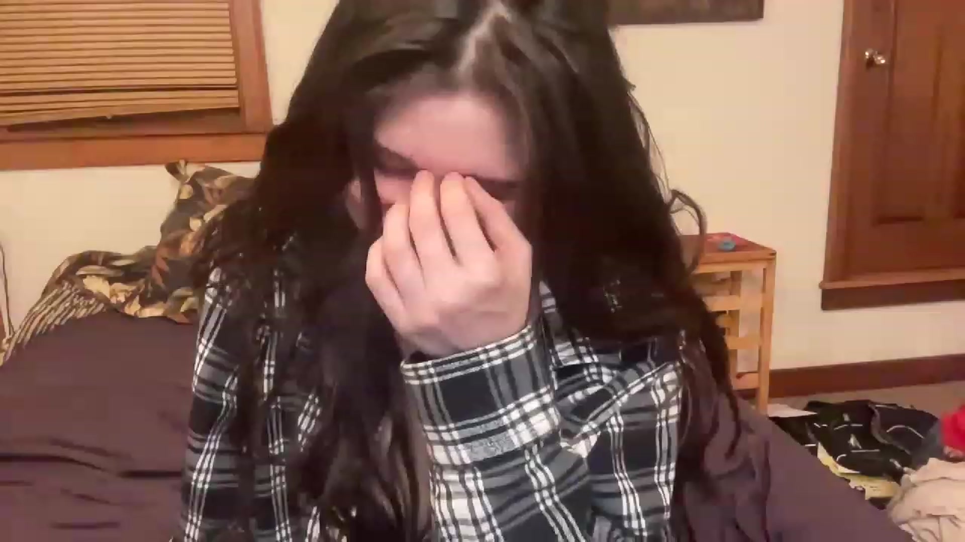 Gallery image thumbnail from JediDropout's myfreecams stream on, 01/03/2023, 06:32 image 16 of 20