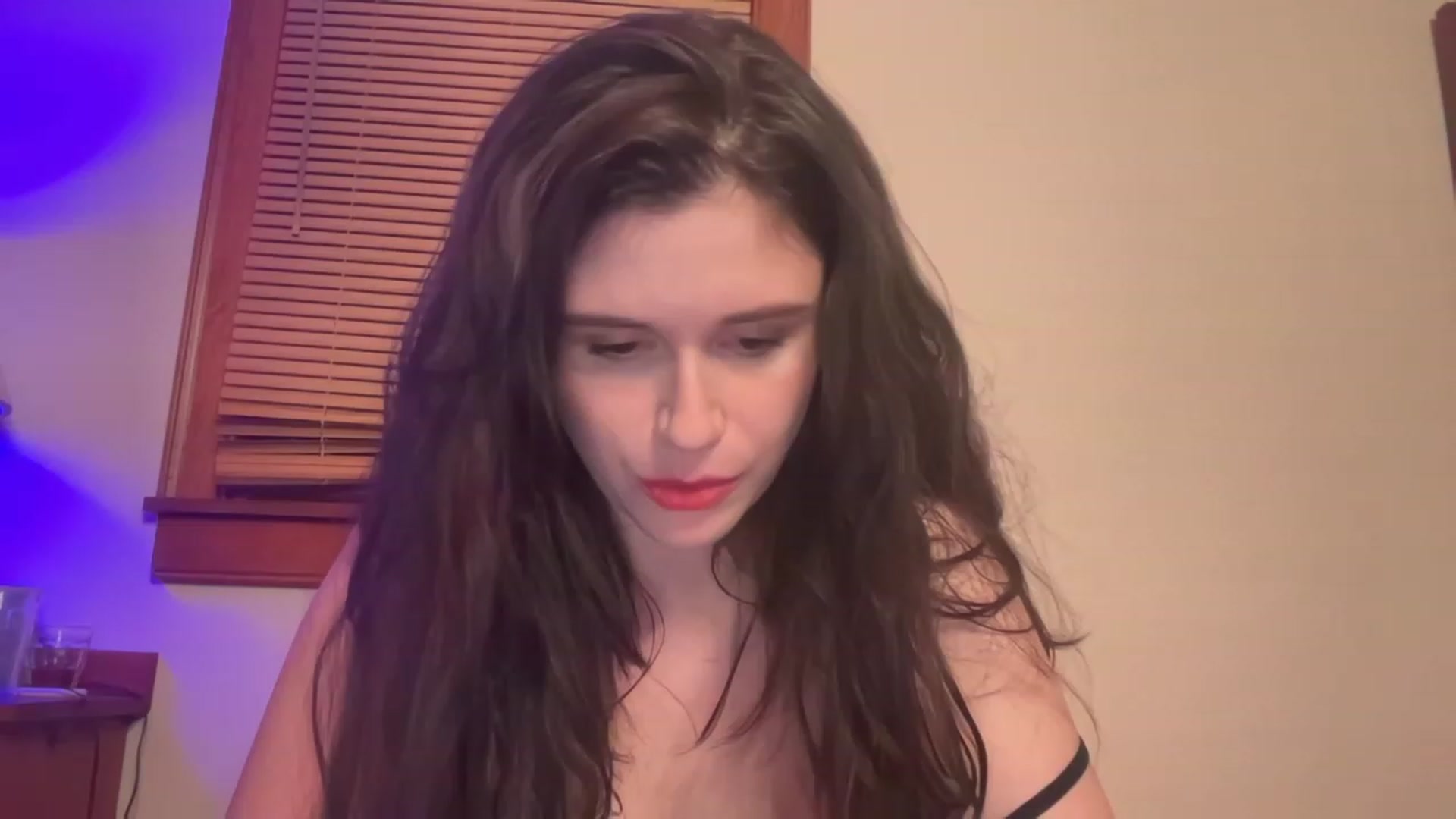 Gallery image thumbnail from JediDropout's myfreecams stream on, 03/21/2023, 07:15 image 10 of 20