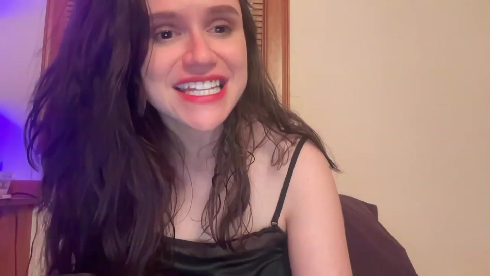 Gallery image thumbnail from JediDropout's myfreecams stream on, 03/21/2023, 11:25 image 18 of 20