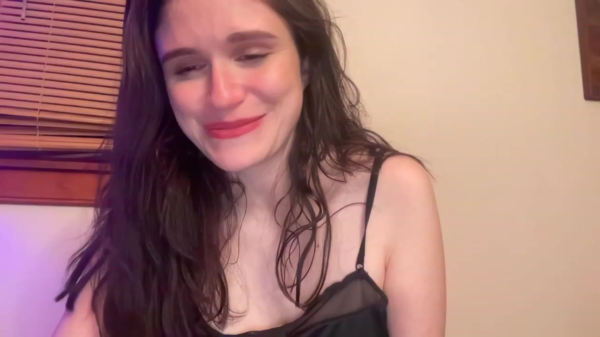 Gallery image thumbnail from JediDropout's myfreecams stream on, 03/21/2023, 11:25 image 3 of 20