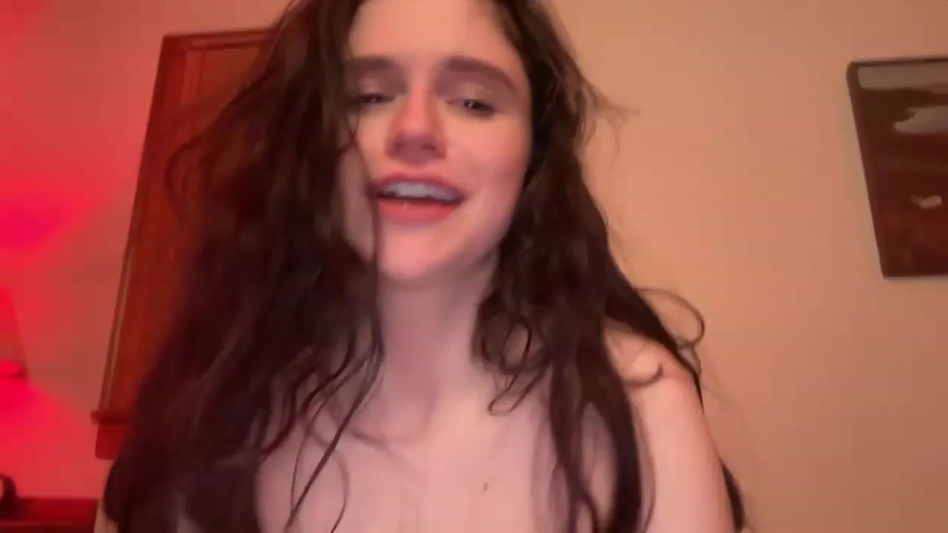 Gallery image thumbnail from JediDropout's myfreecams stream on, 04/24/2023, 09:47 image 3 of 20