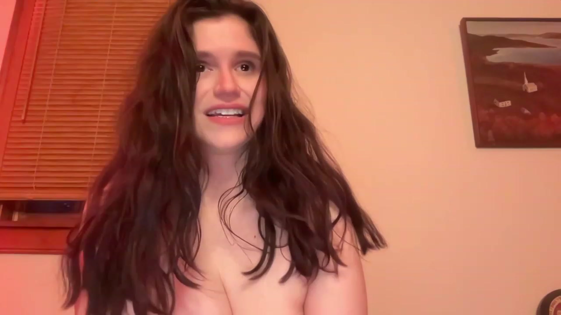 Gallery image thumbnail from JediDropout's myfreecams stream on, 04/24/2023, 09:47 image 18 of 20