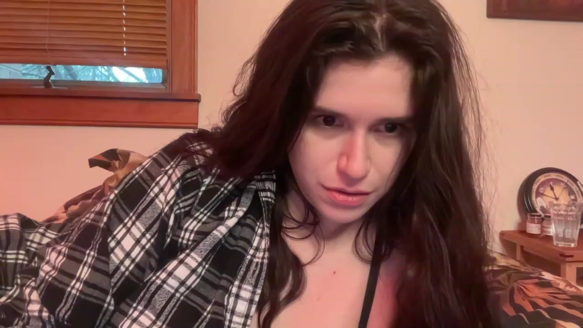 Gallery image thumbnail from JediDropout's myfreecams stream on, 04/24/2023, 10:43 image 9 of 20