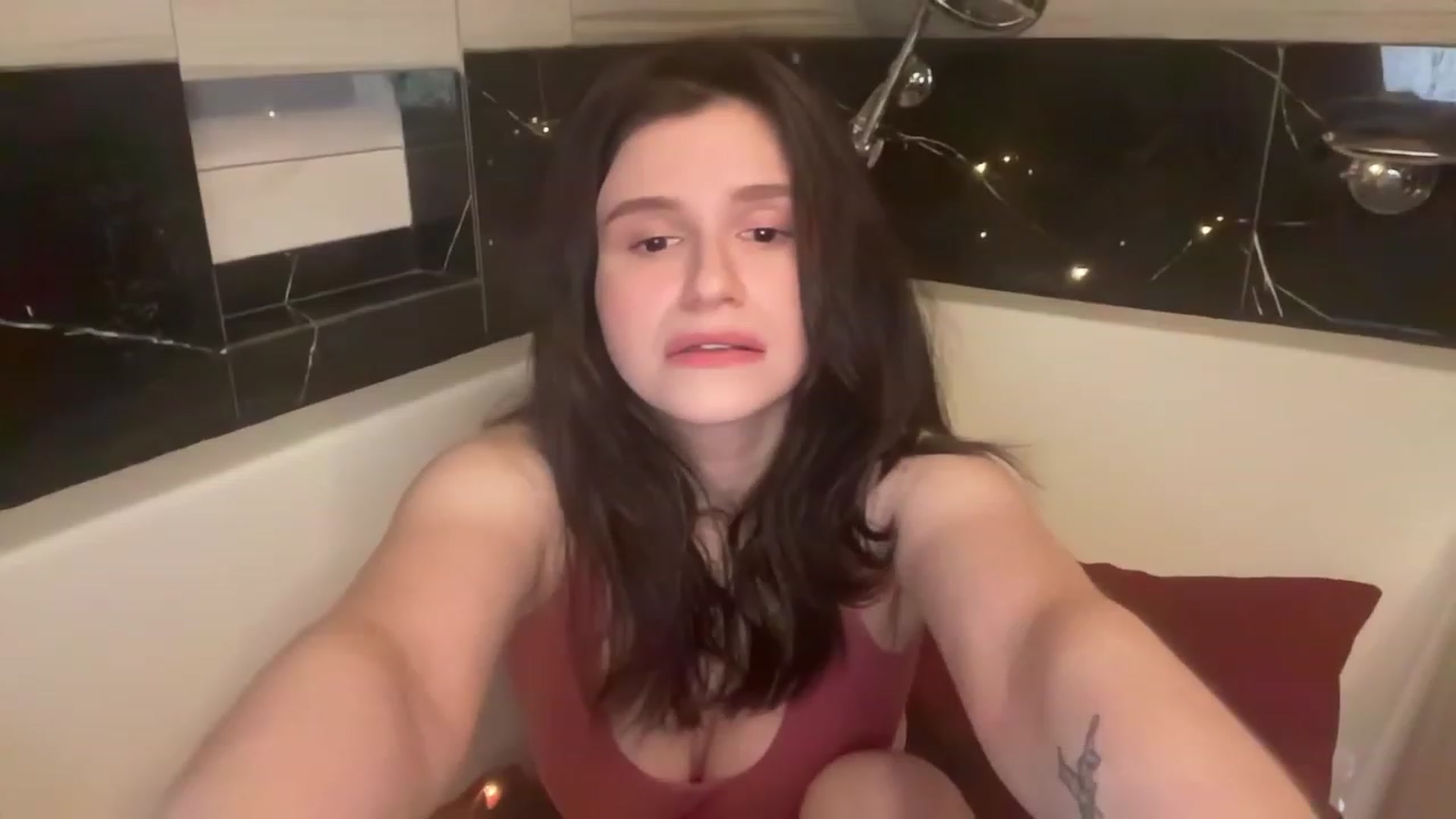 Gallery image thumbnail from JediDropout's myfreecams stream on, 06/09/2023, 06:21 image 7 of 20