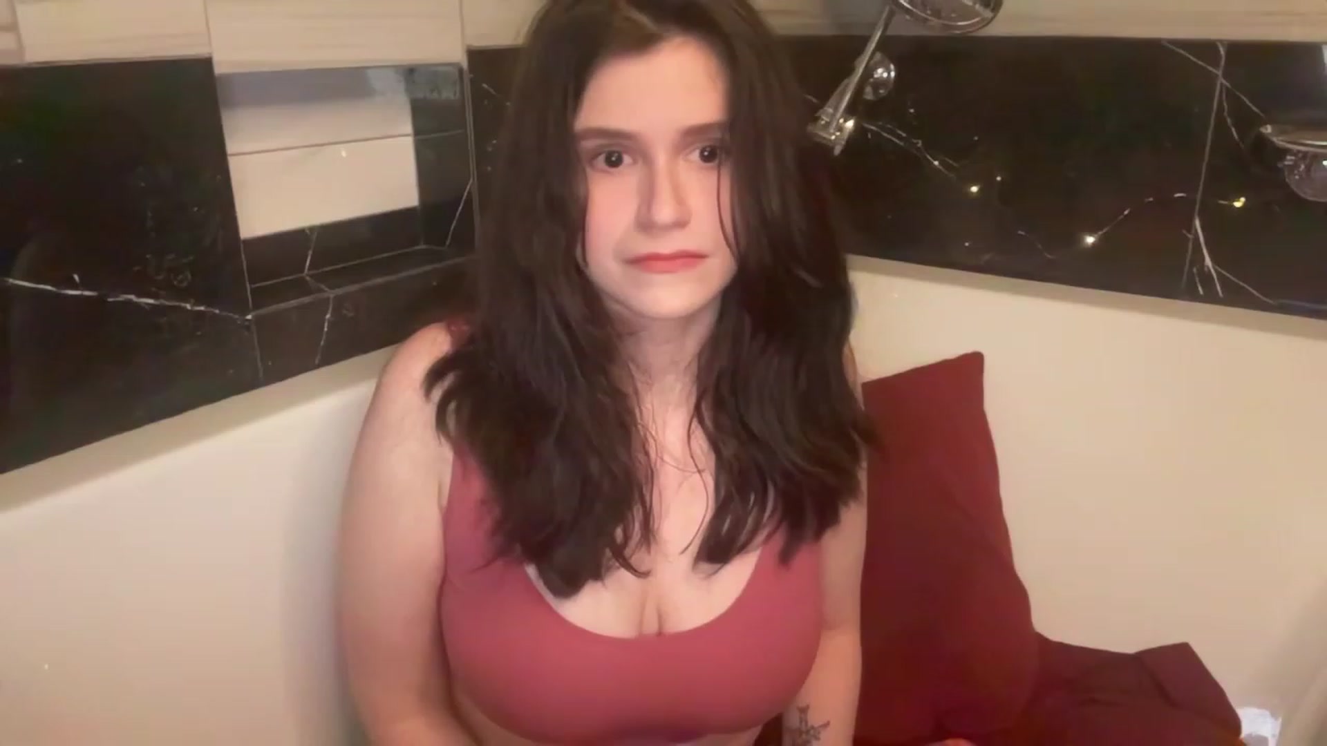 Gallery image thumbnail from JediDropout's myfreecams stream on, 06/09/2023, 06:21 image 10 of 20