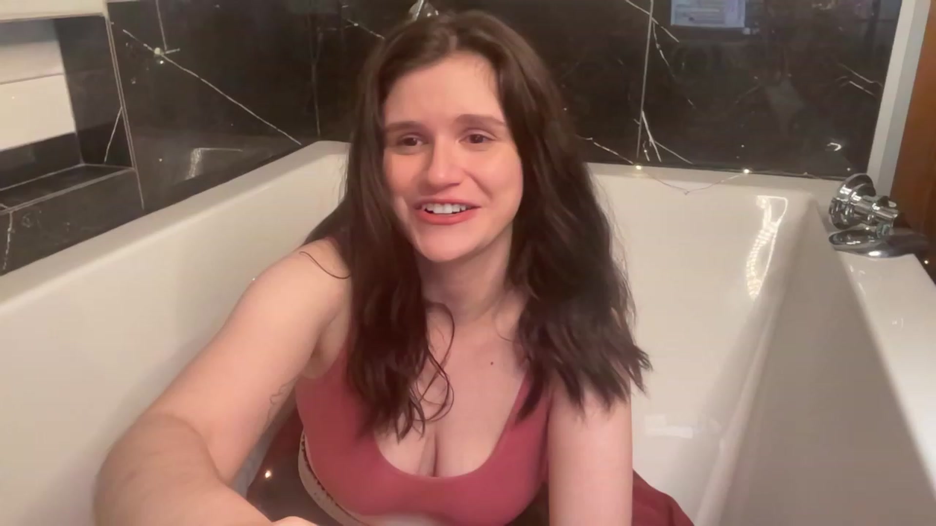 Gallery image thumbnail from JediDropout's myfreecams stream on, 06/09/2023, 10:36 image 18 of 20