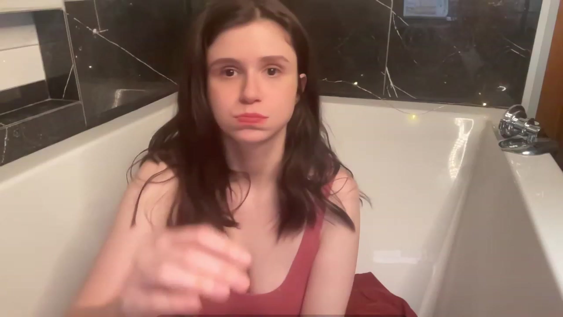 Gallery image thumbnail from JediDropout's myfreecams stream on, 06/09/2023, 10:36 image 15 of 20