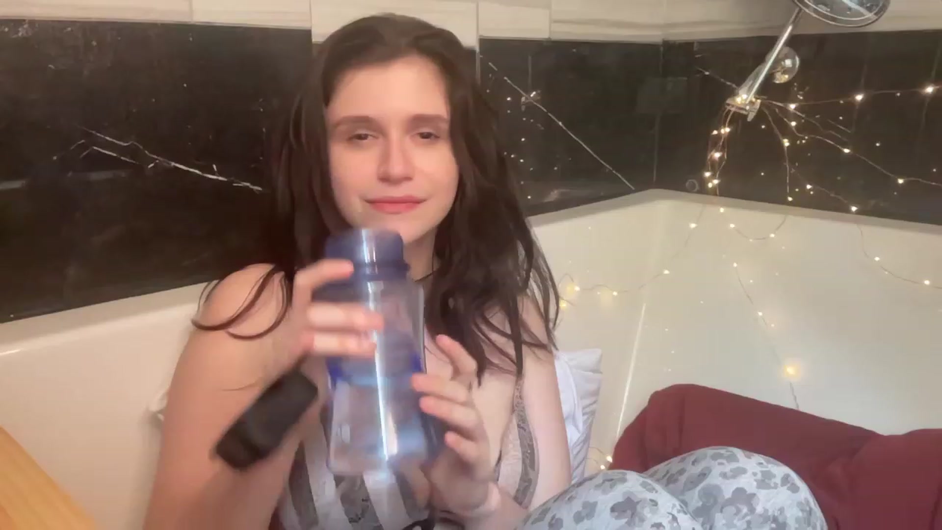 Gallery image thumbnail from JediDropout's myfreecams stream on, 06/11/2023, 14:50 image 14 of 20
