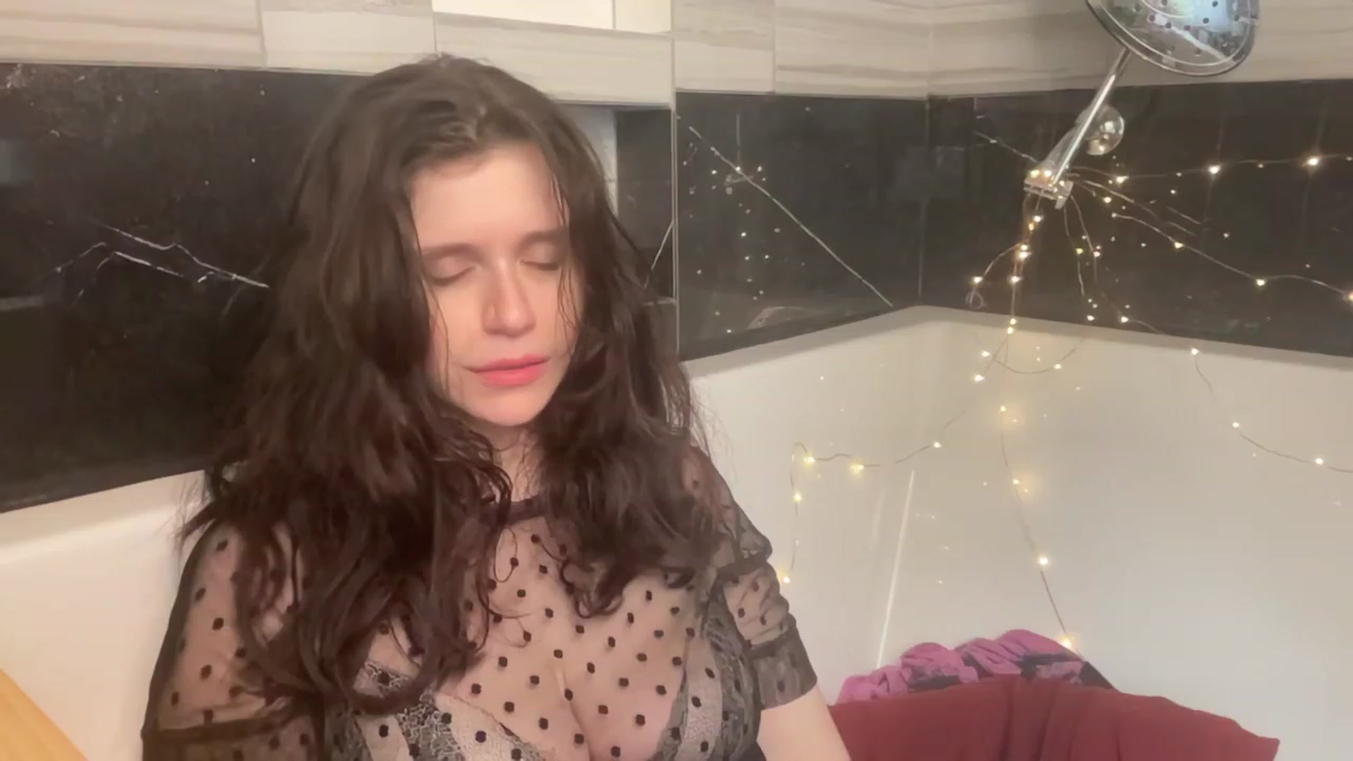 Gallery image thumbnail from JediDropout's myfreecams stream on, 06/11/2023, 22:45 image 4 of 20