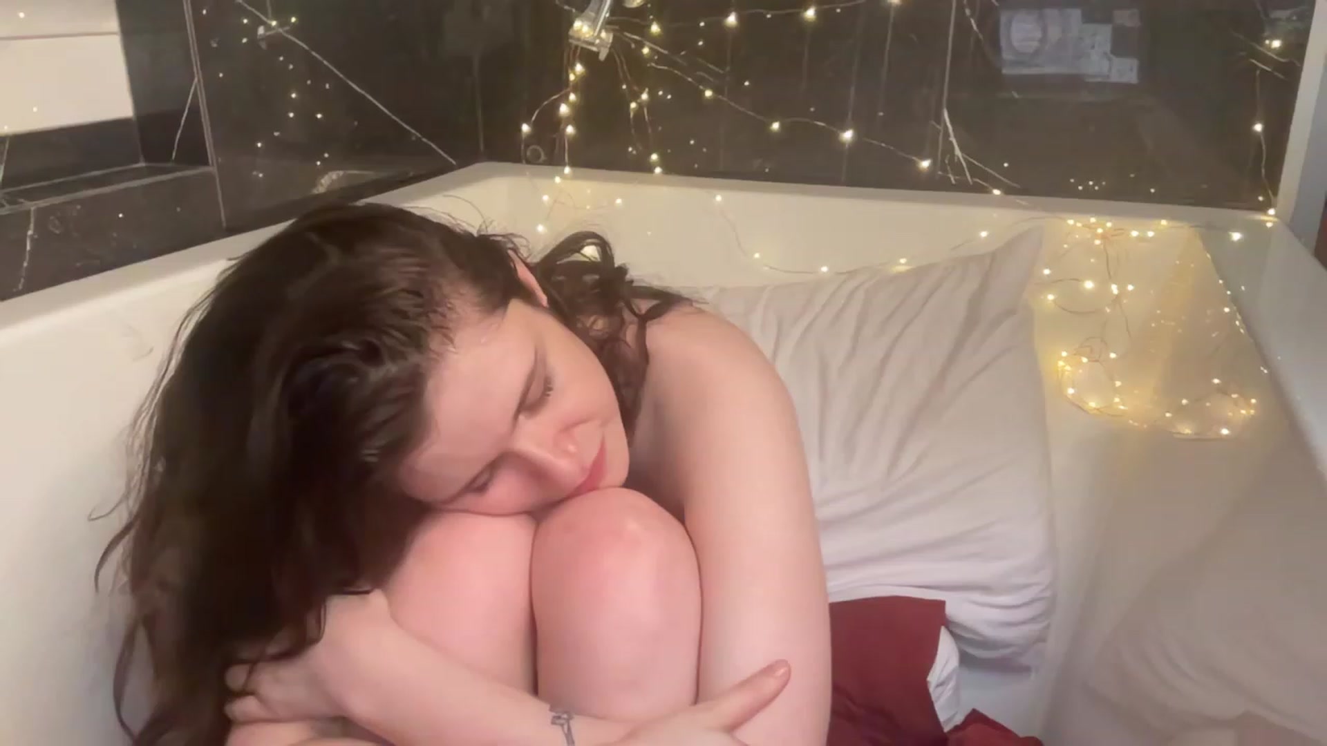 Gallery image thumbnail from JediDropout's myfreecams stream on, 06/11/2023, 23:34 image 17 of 20