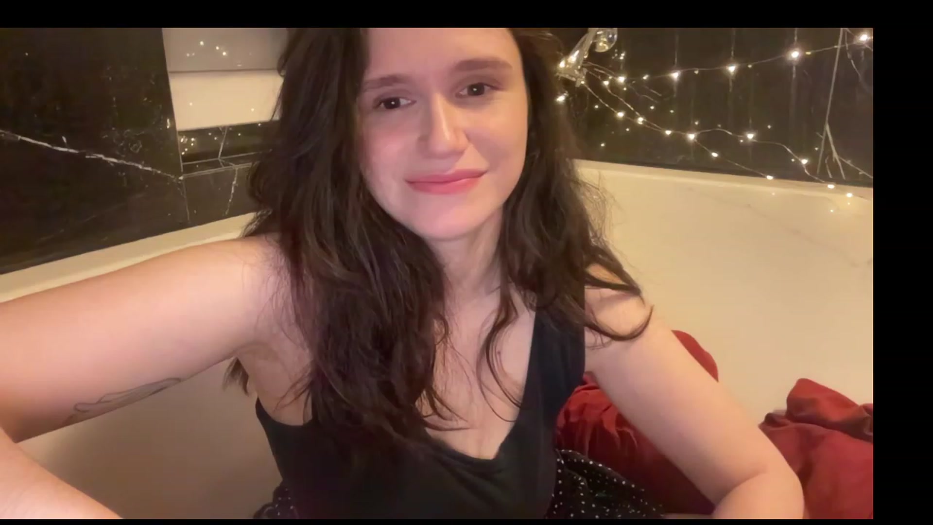 Gallery image thumbnail from JediDropout's myfreecams stream on, 06/17/2023, 05:42 image 14 of 20